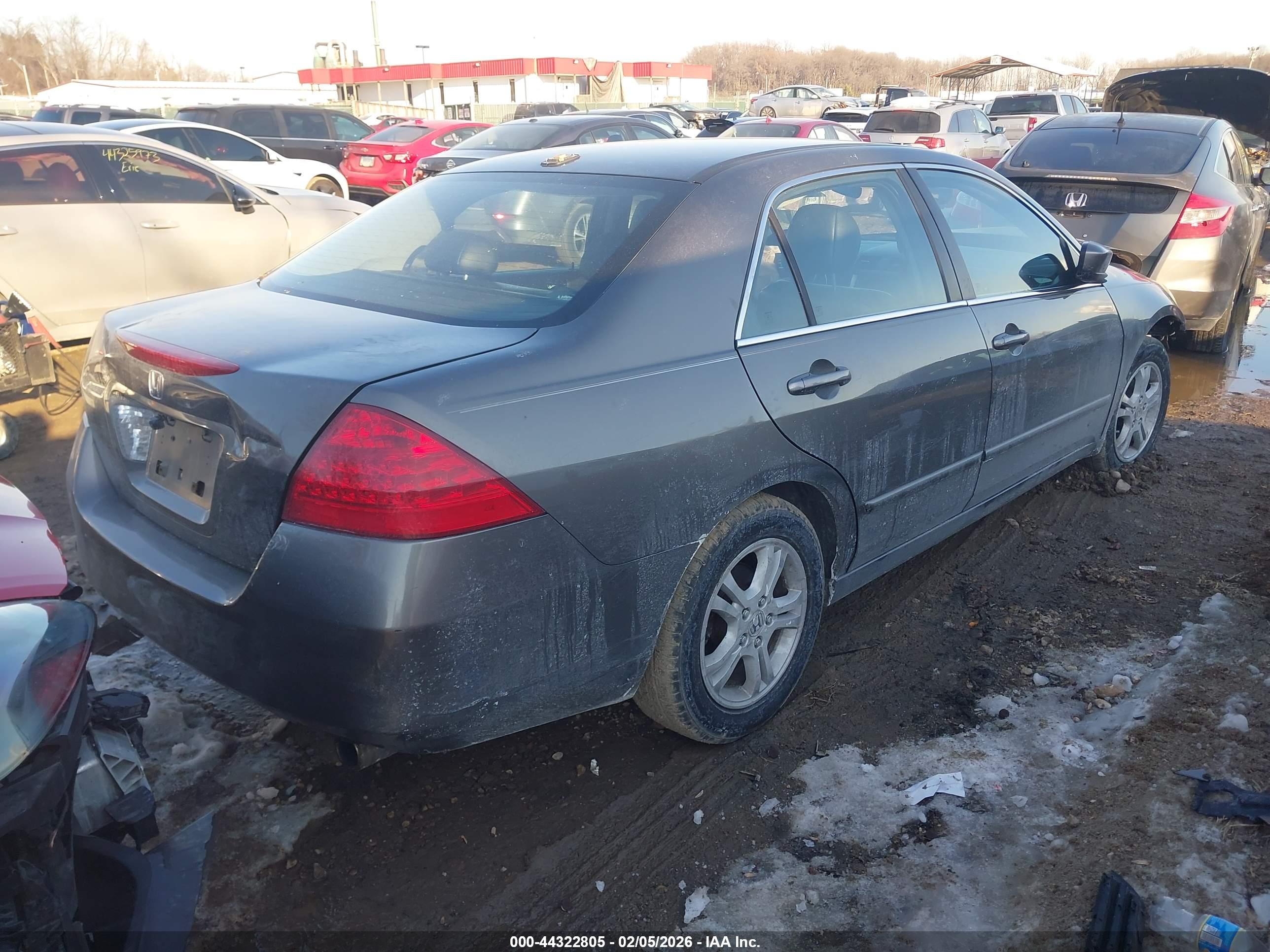 HONDA ACCORD image 4