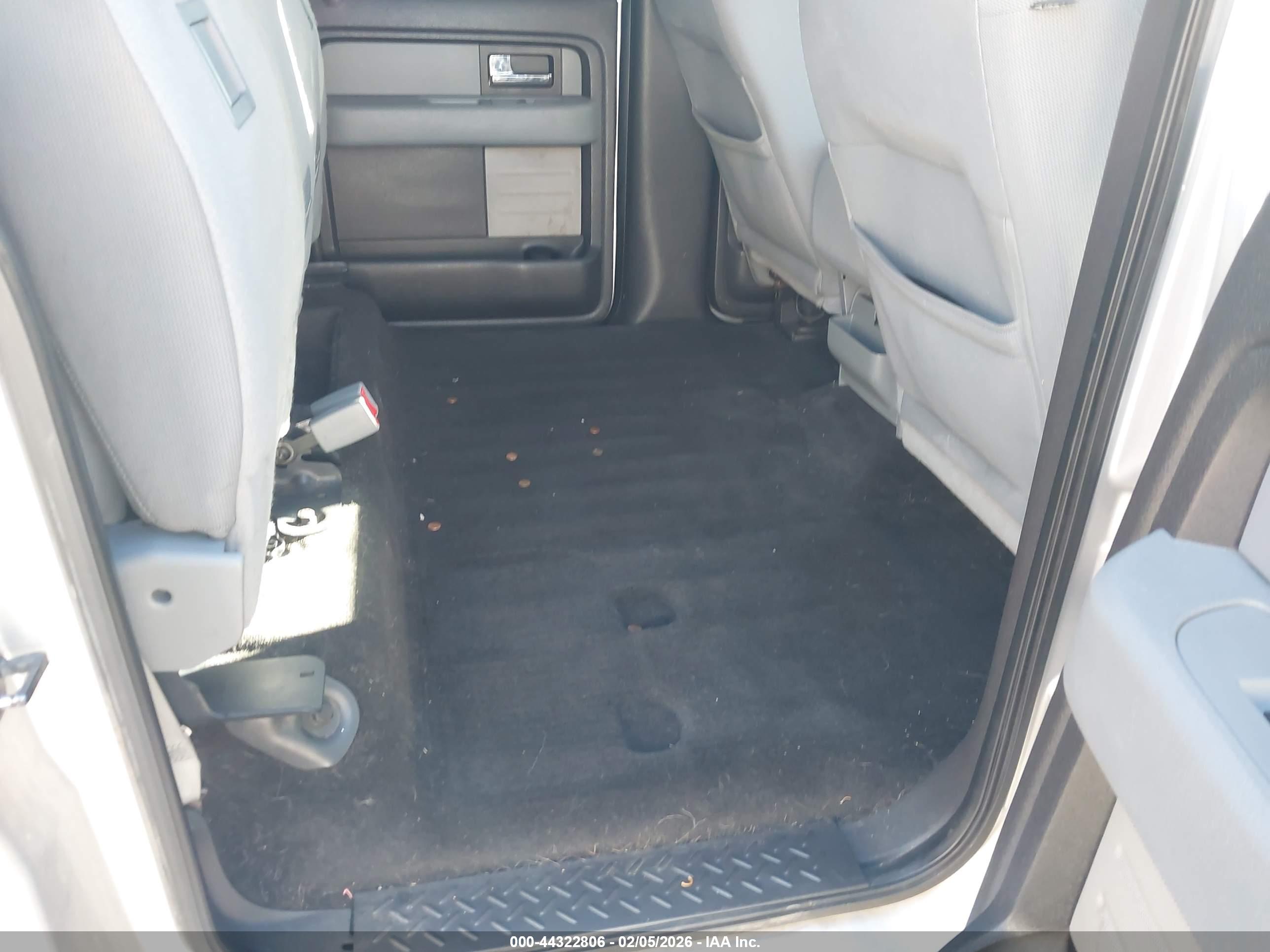 FORD F-150 image 8