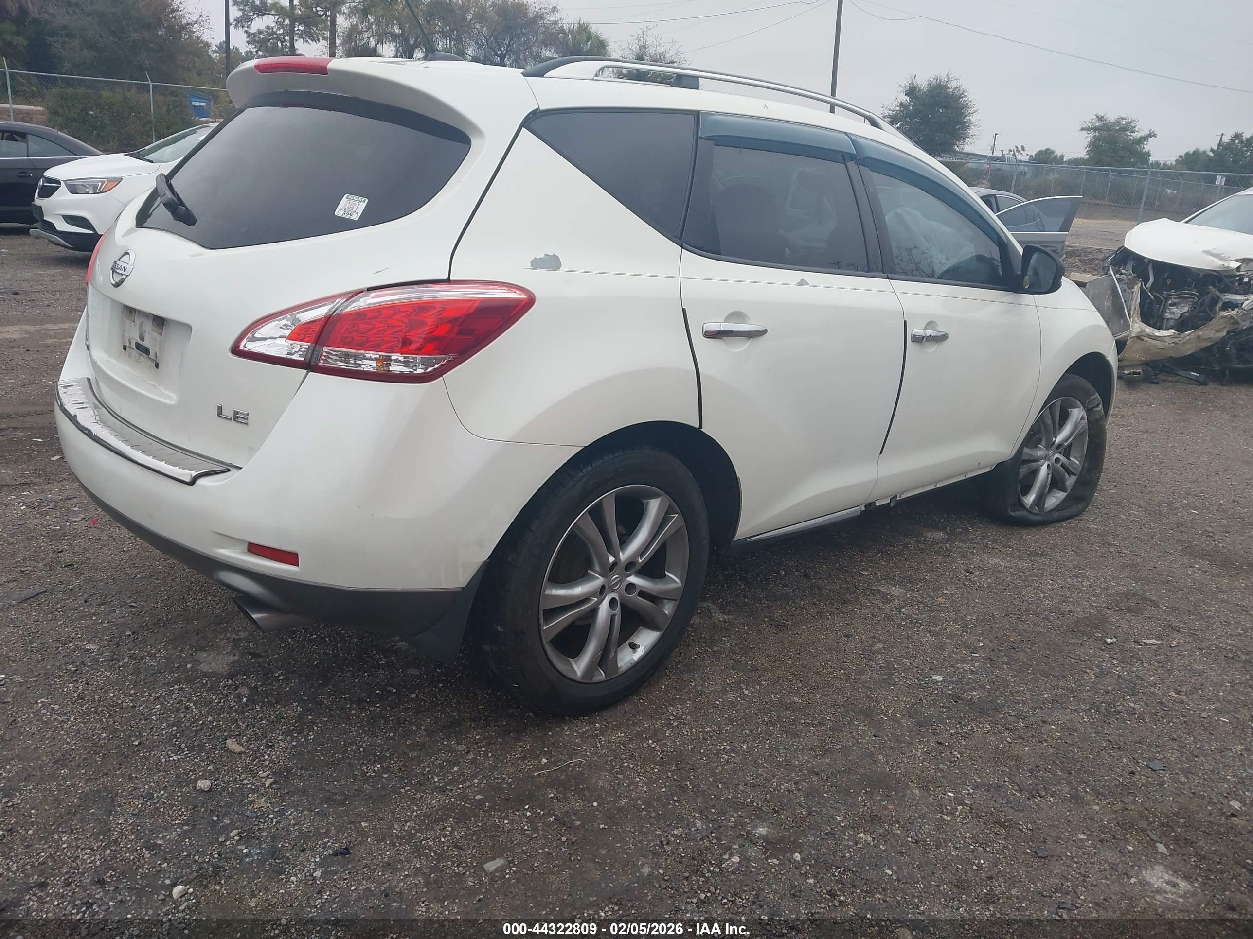 NISSAN MURANO image 4