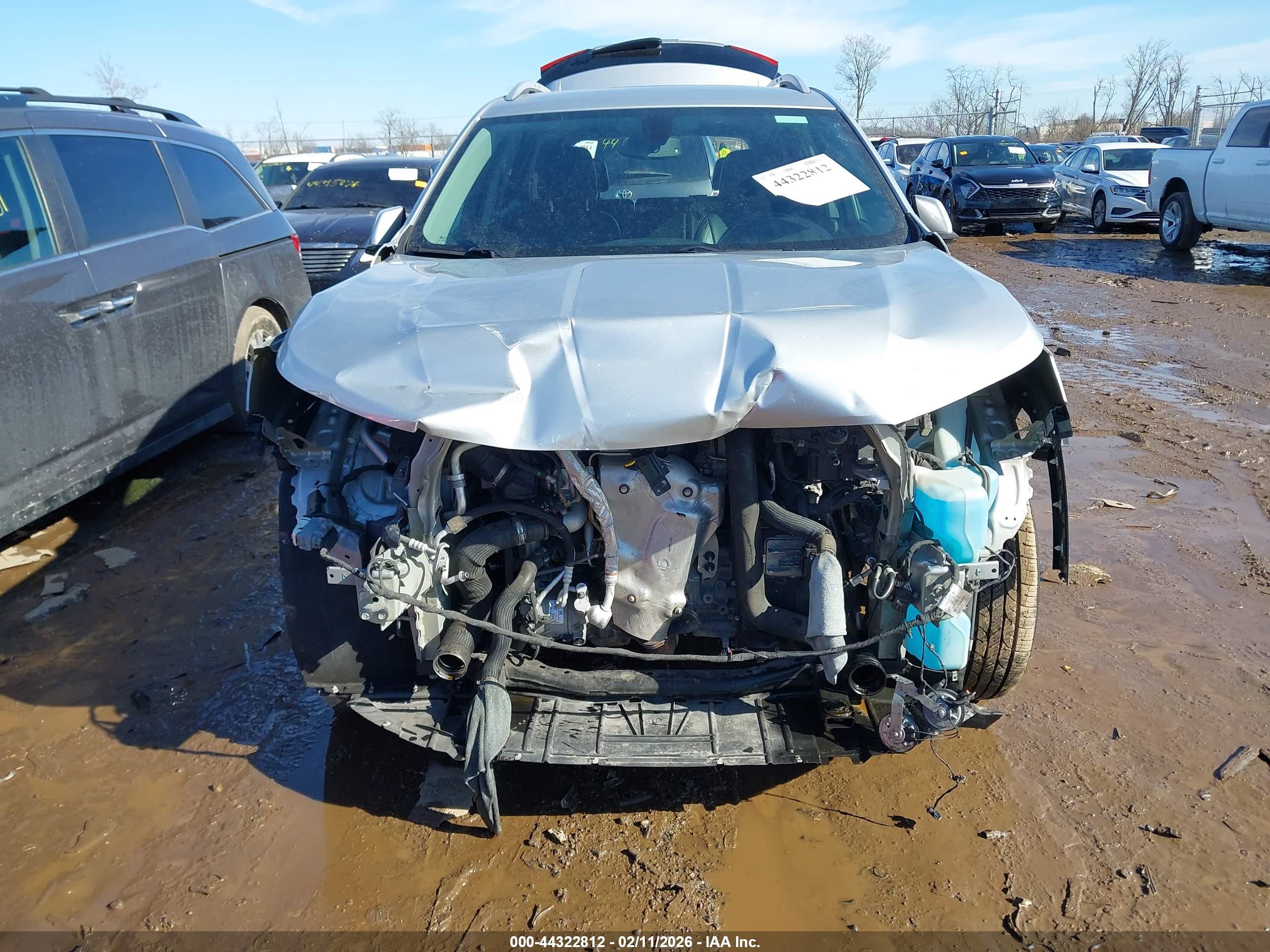 GMC TERRAIN image 6