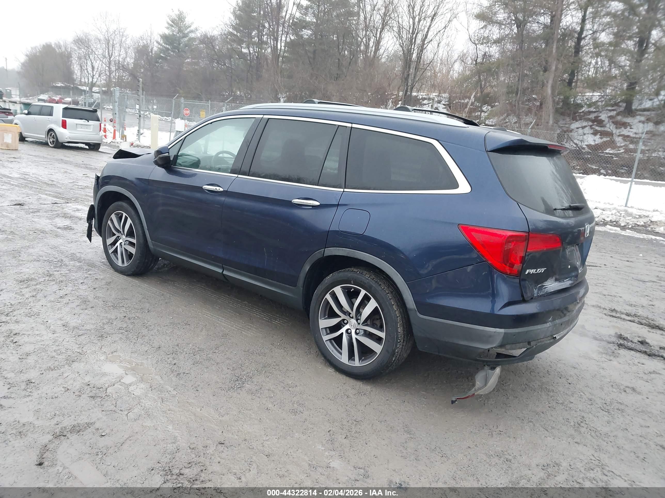 HONDA PILOT image 3