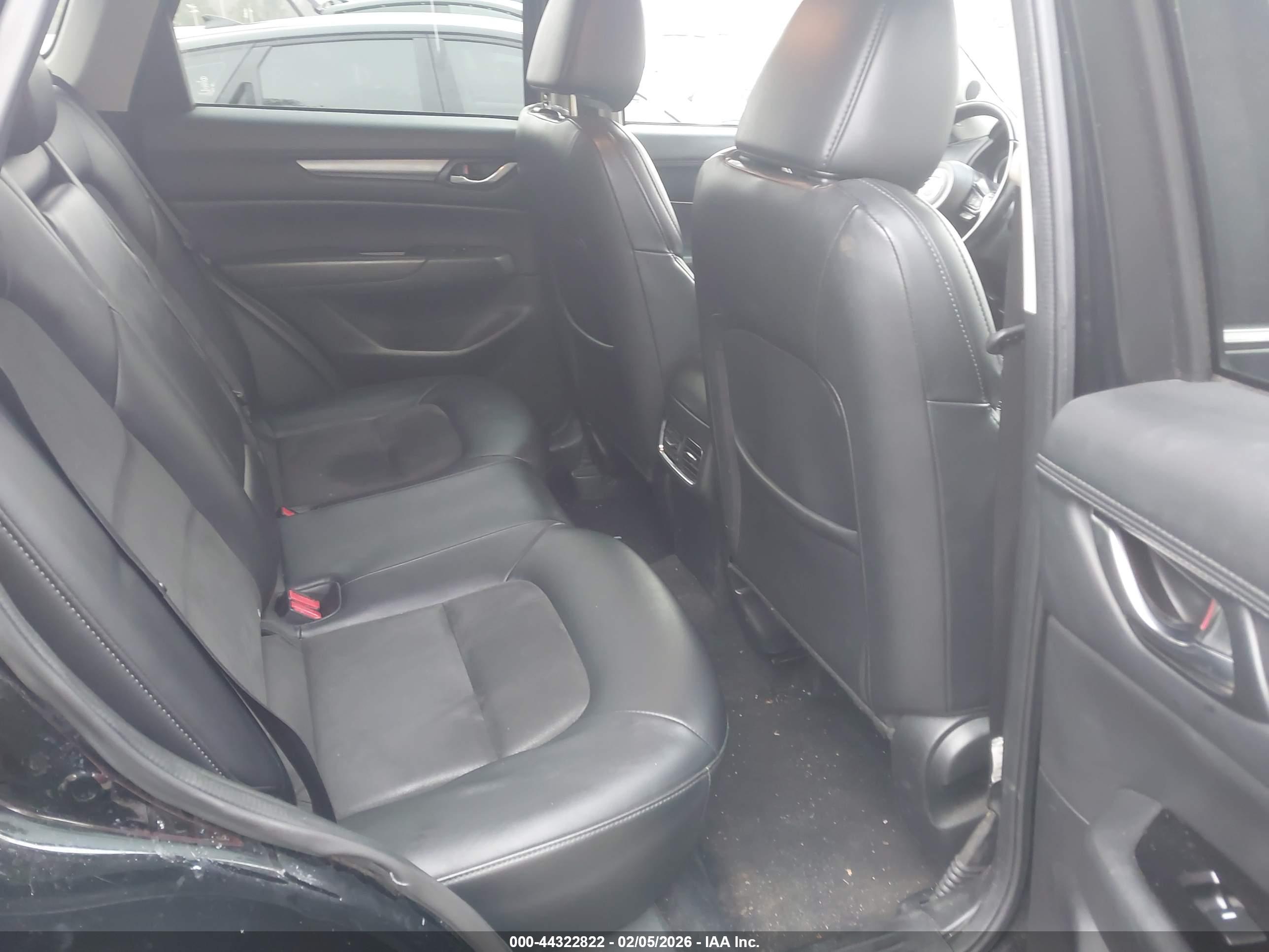 MAZDA CX-5 image 8