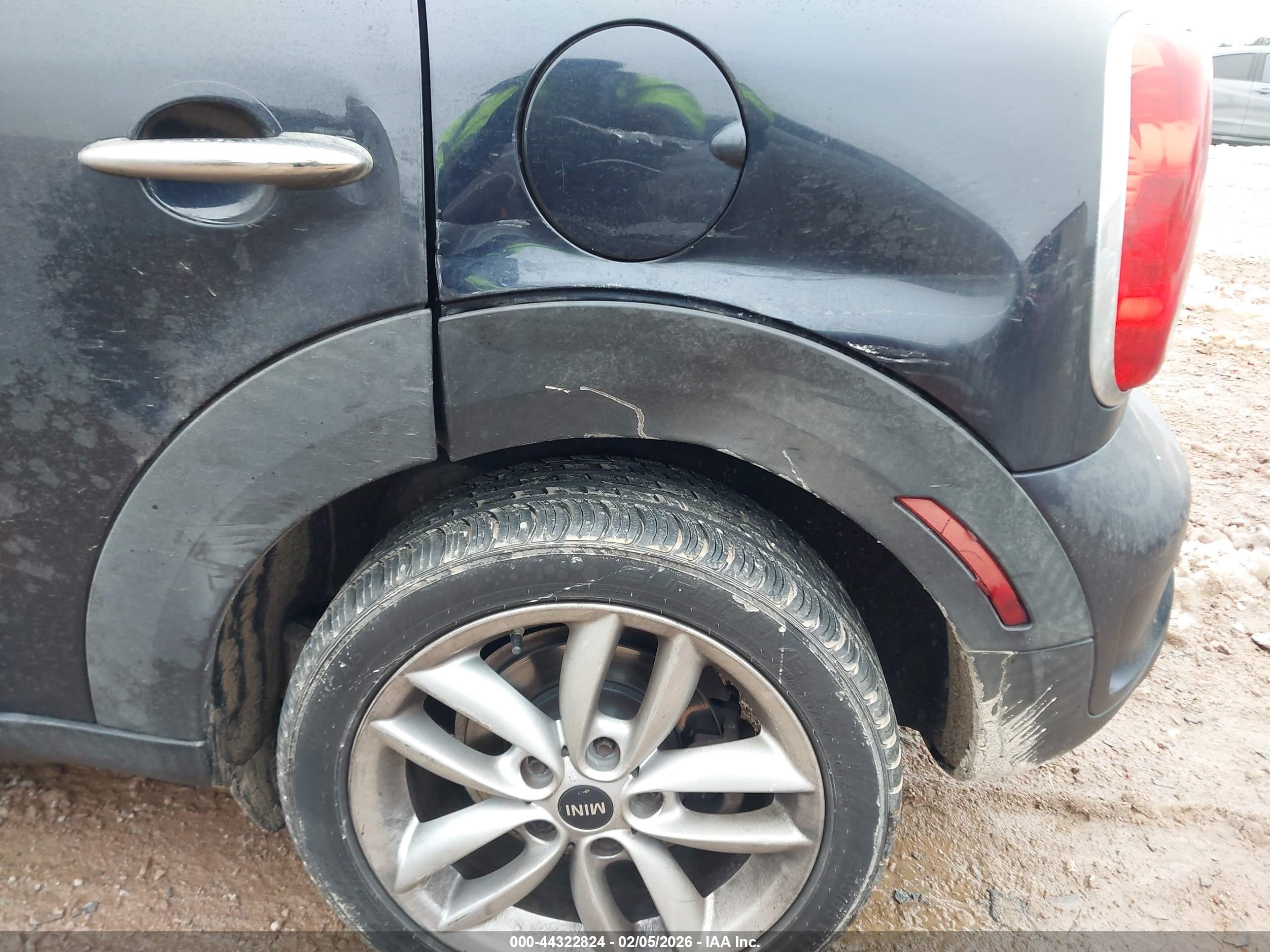 MINI COUNTRYMAN image 6