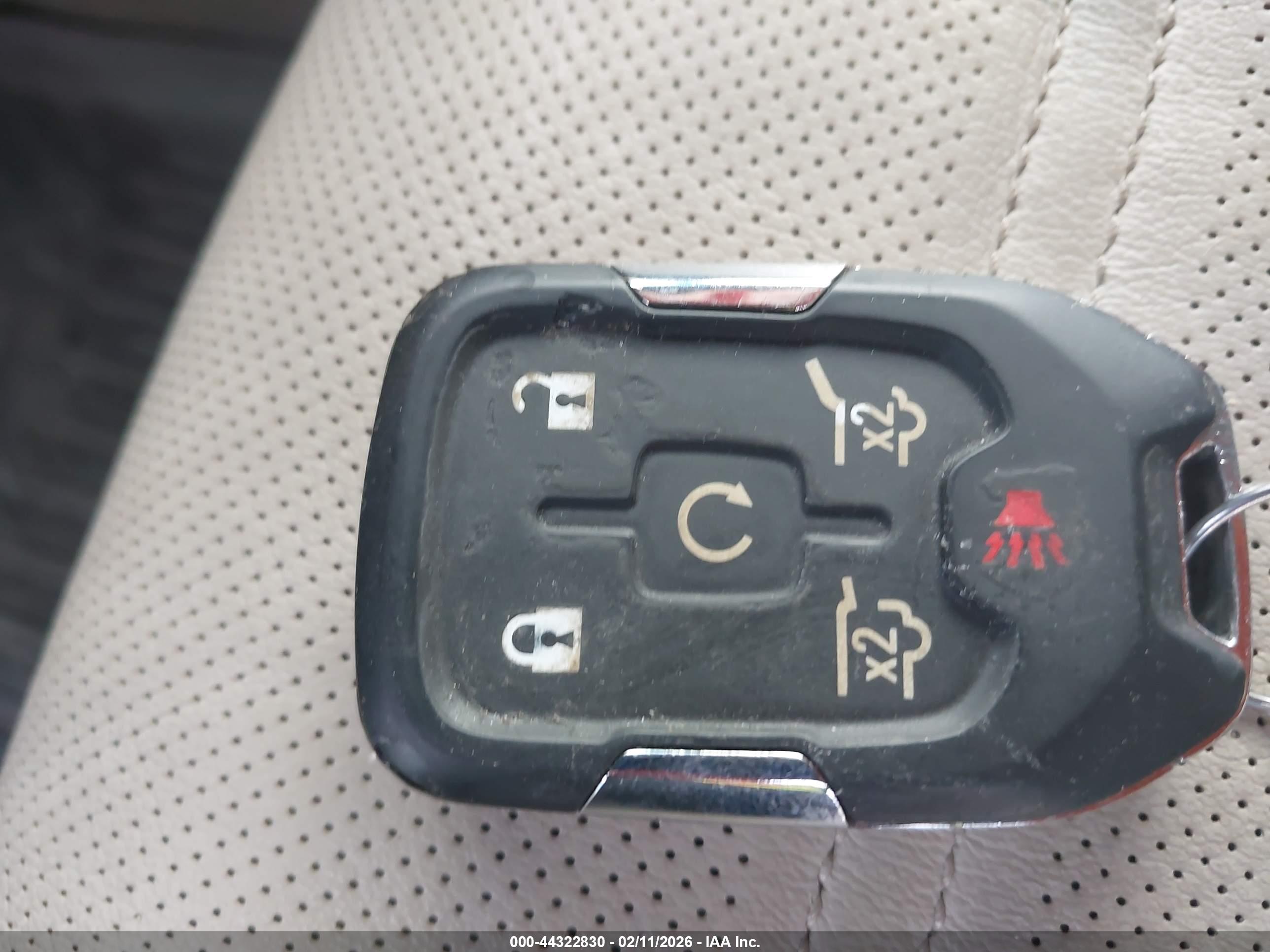 GMC YUKON image 11