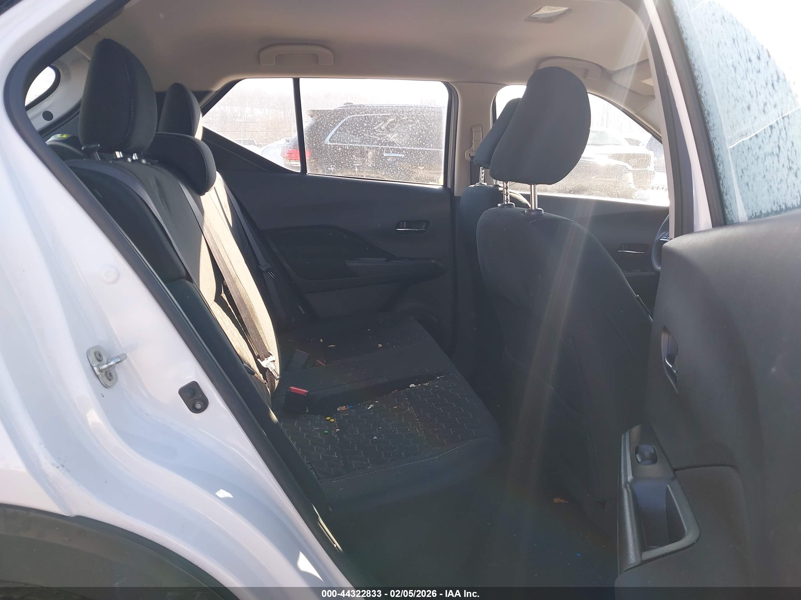 NISSAN KICKS image 8