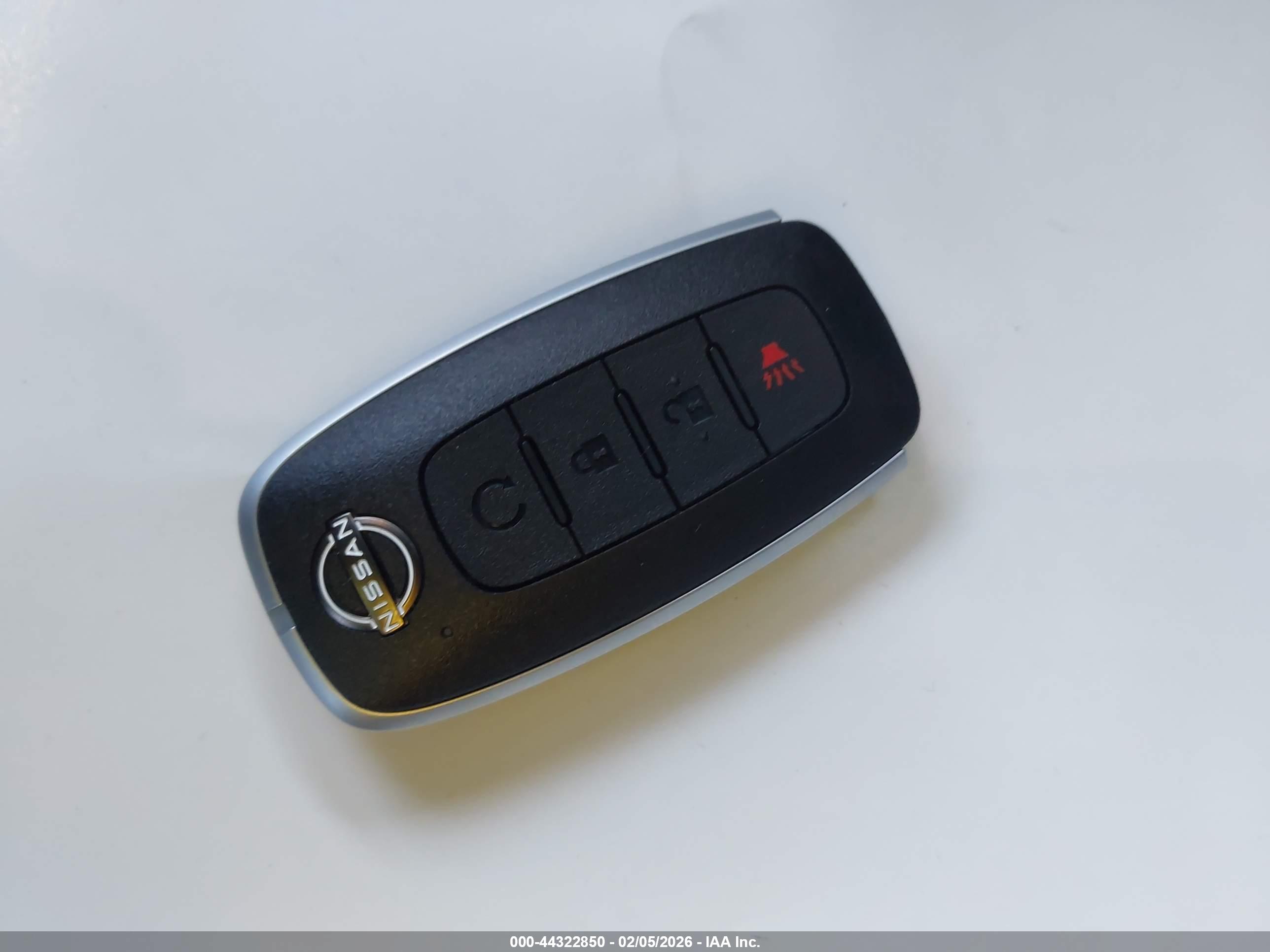 NISSAN KICKS image 11