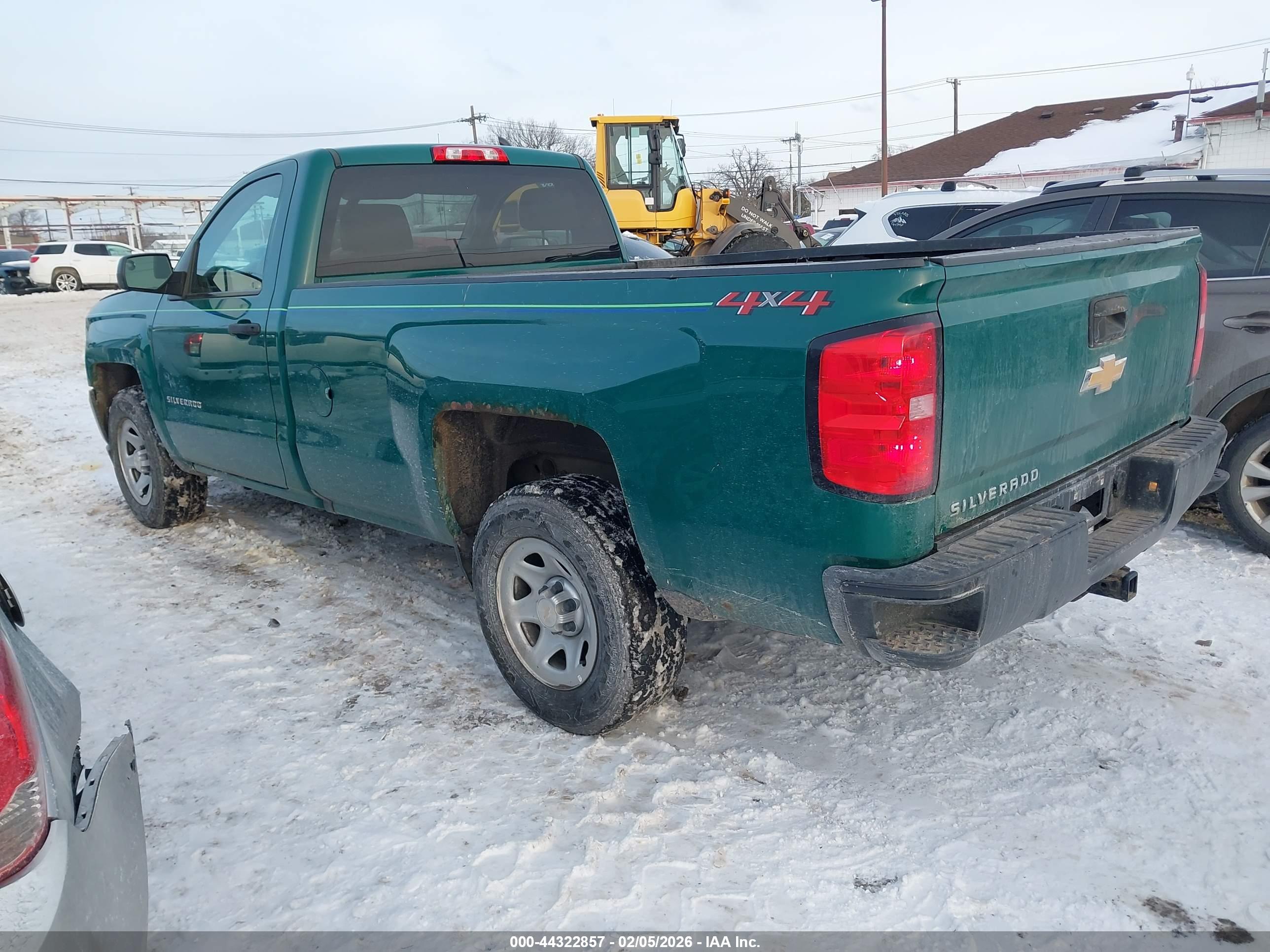 CHEVROLET SILVERADO image 3