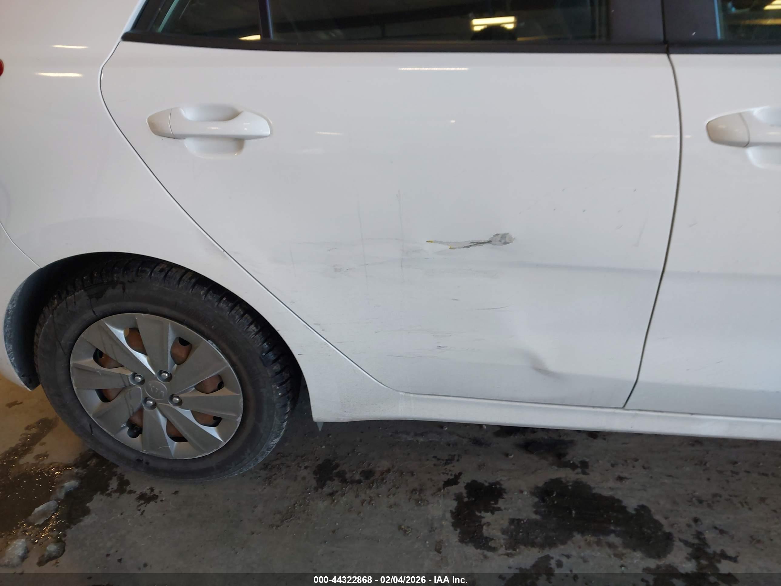 KIA RIO image 6