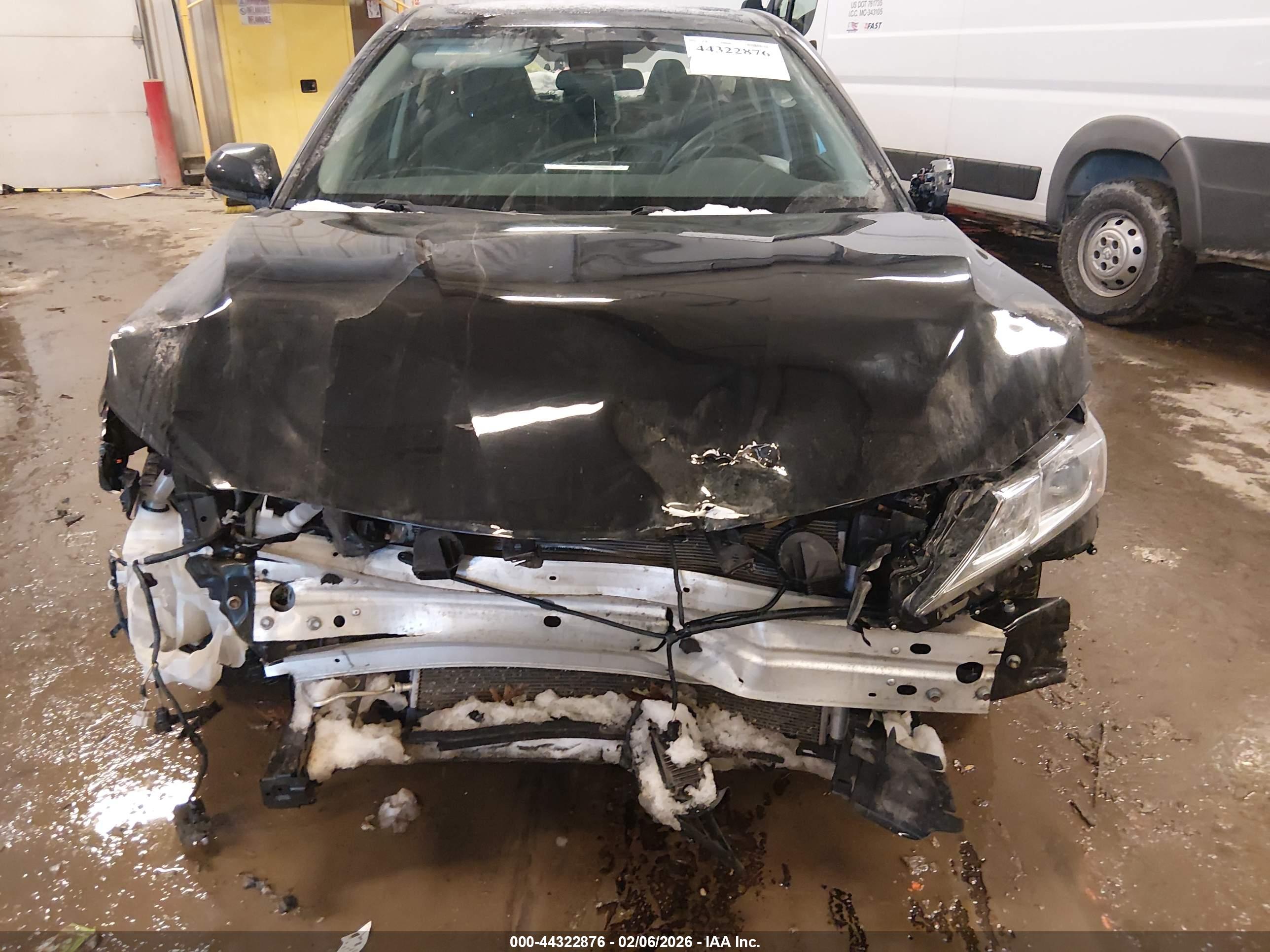 TOYOTA CAMRY image 6