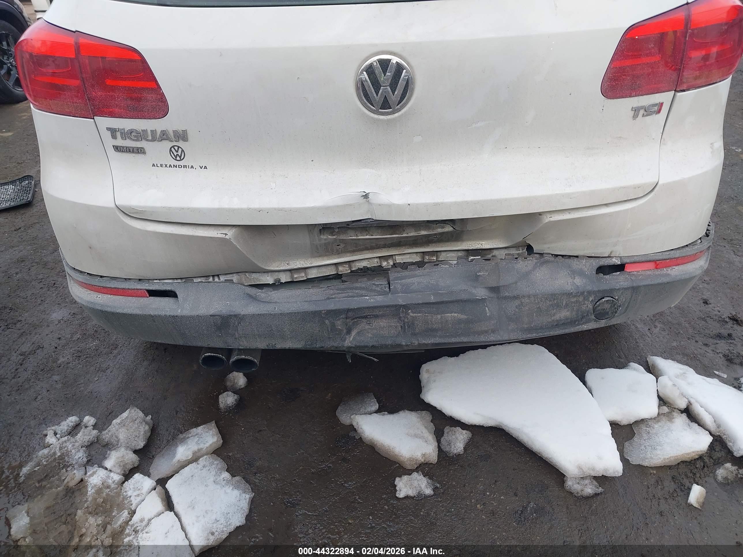 VOLKSWAGEN TIGUAN image 6