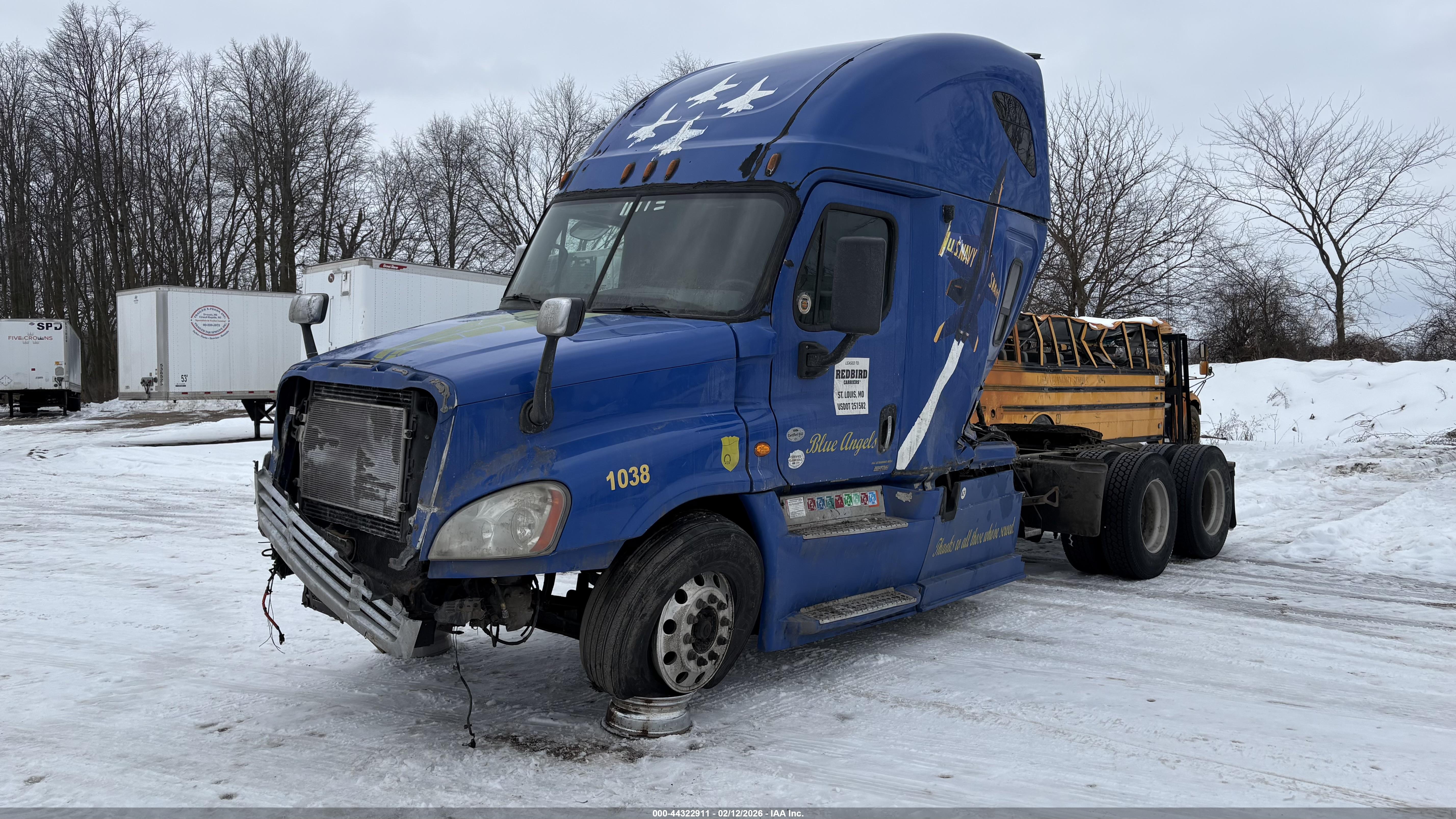 FREIGHTLINER CASCADIA image 2