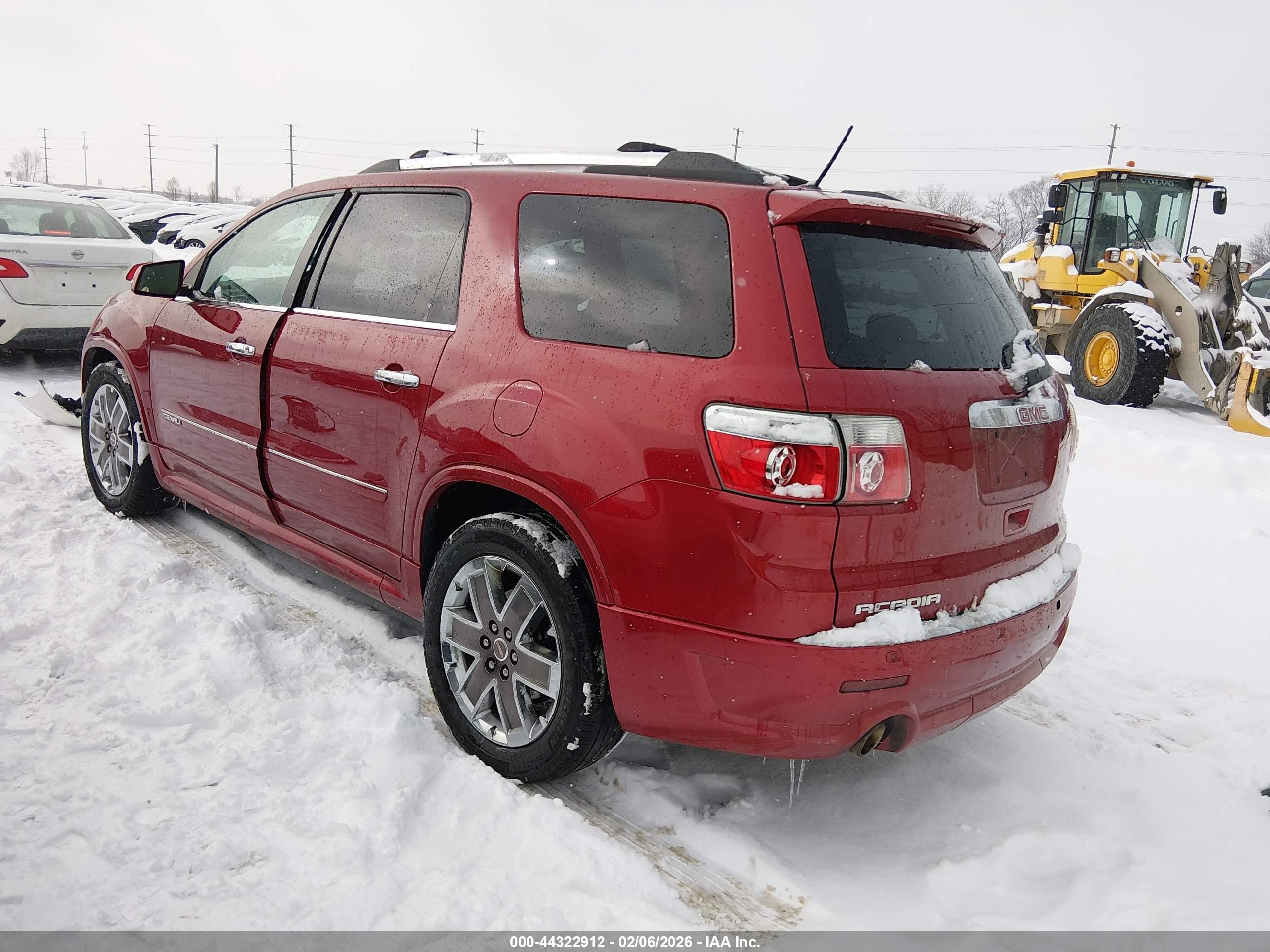 GMC ACADIA image 3