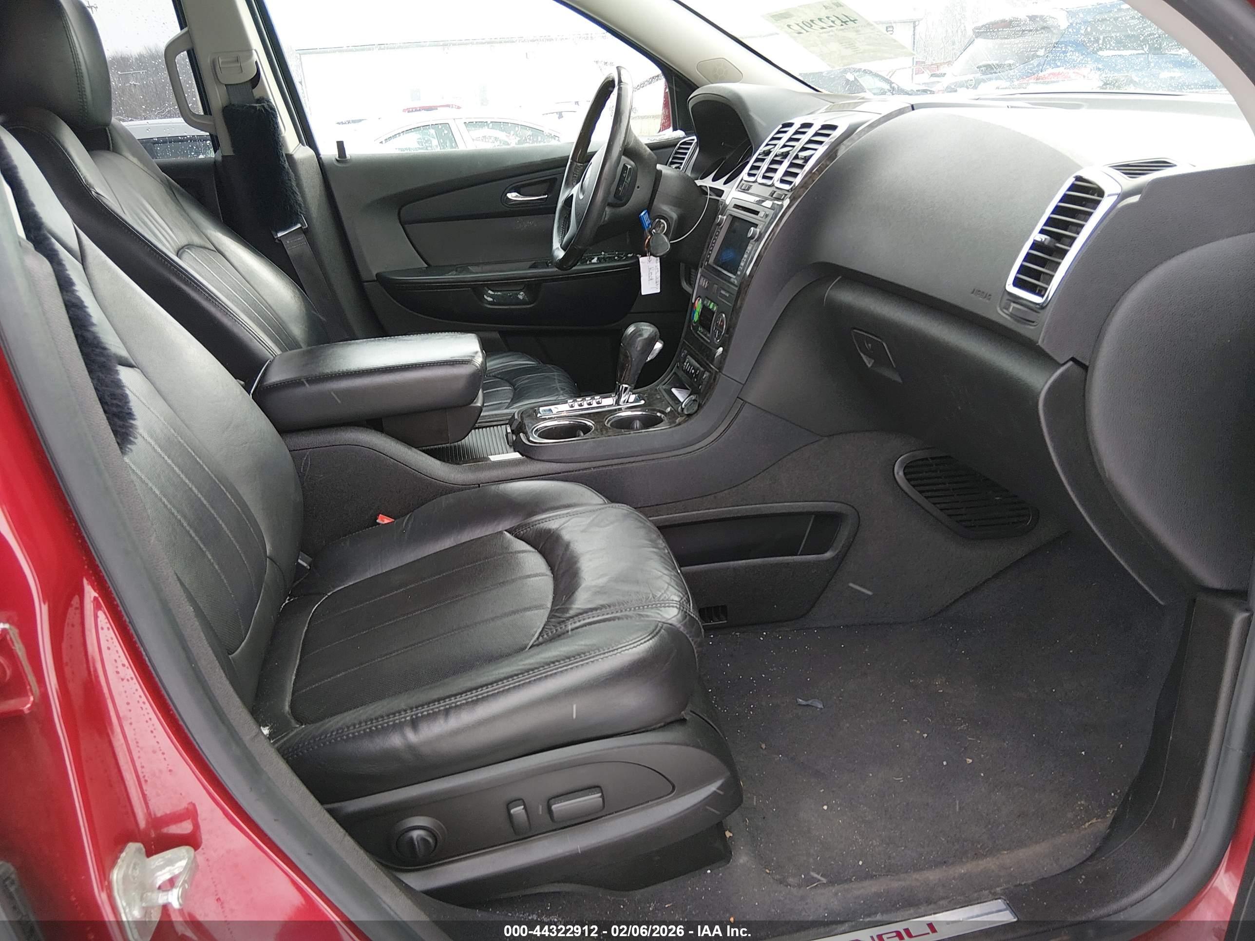 GMC ACADIA image 5