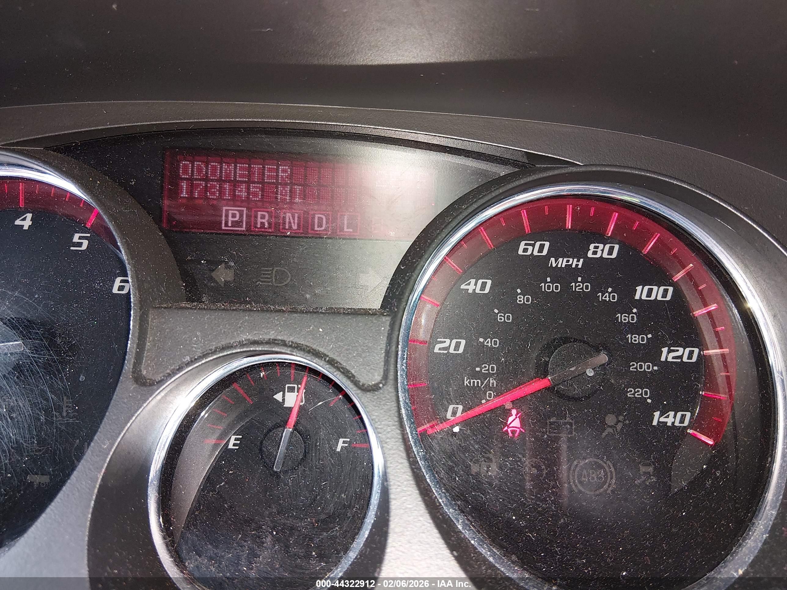 GMC ACADIA image 7