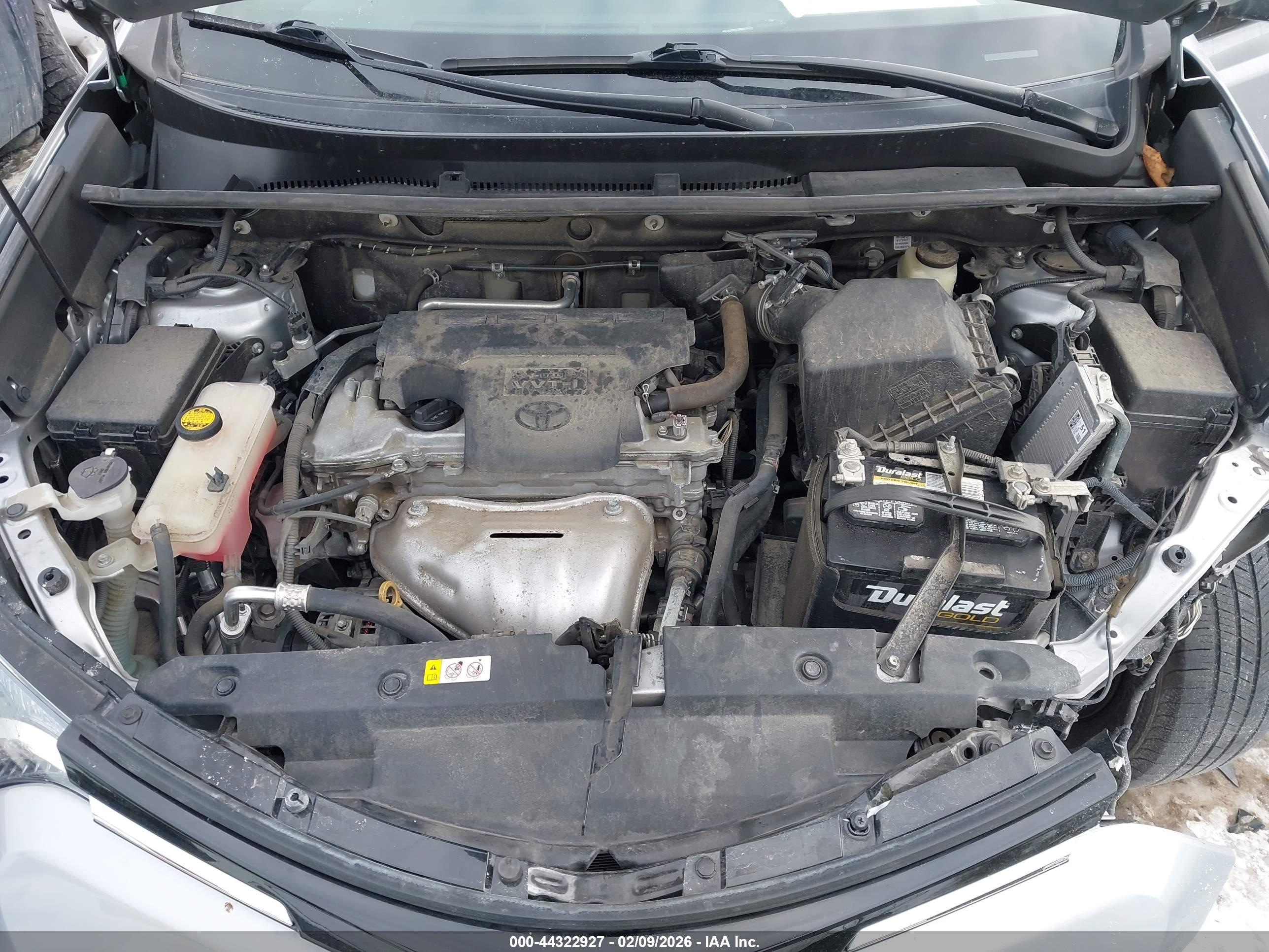 TOYOTA RAV4 image 10