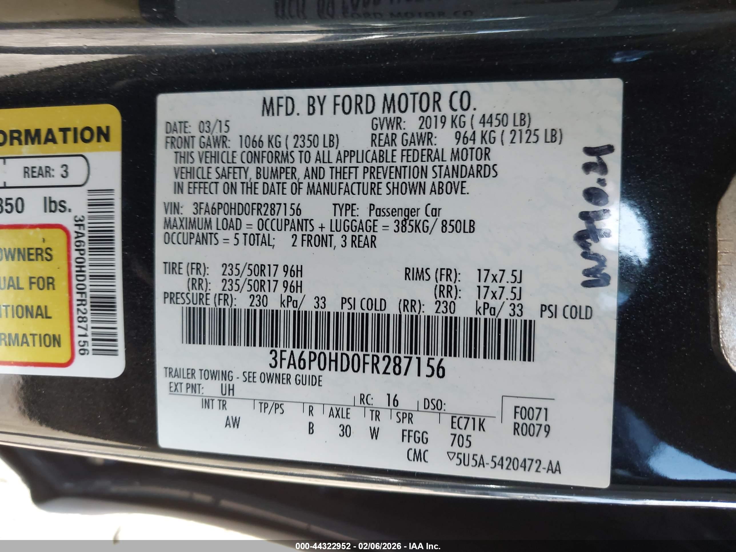 FORD FUSION image 9
