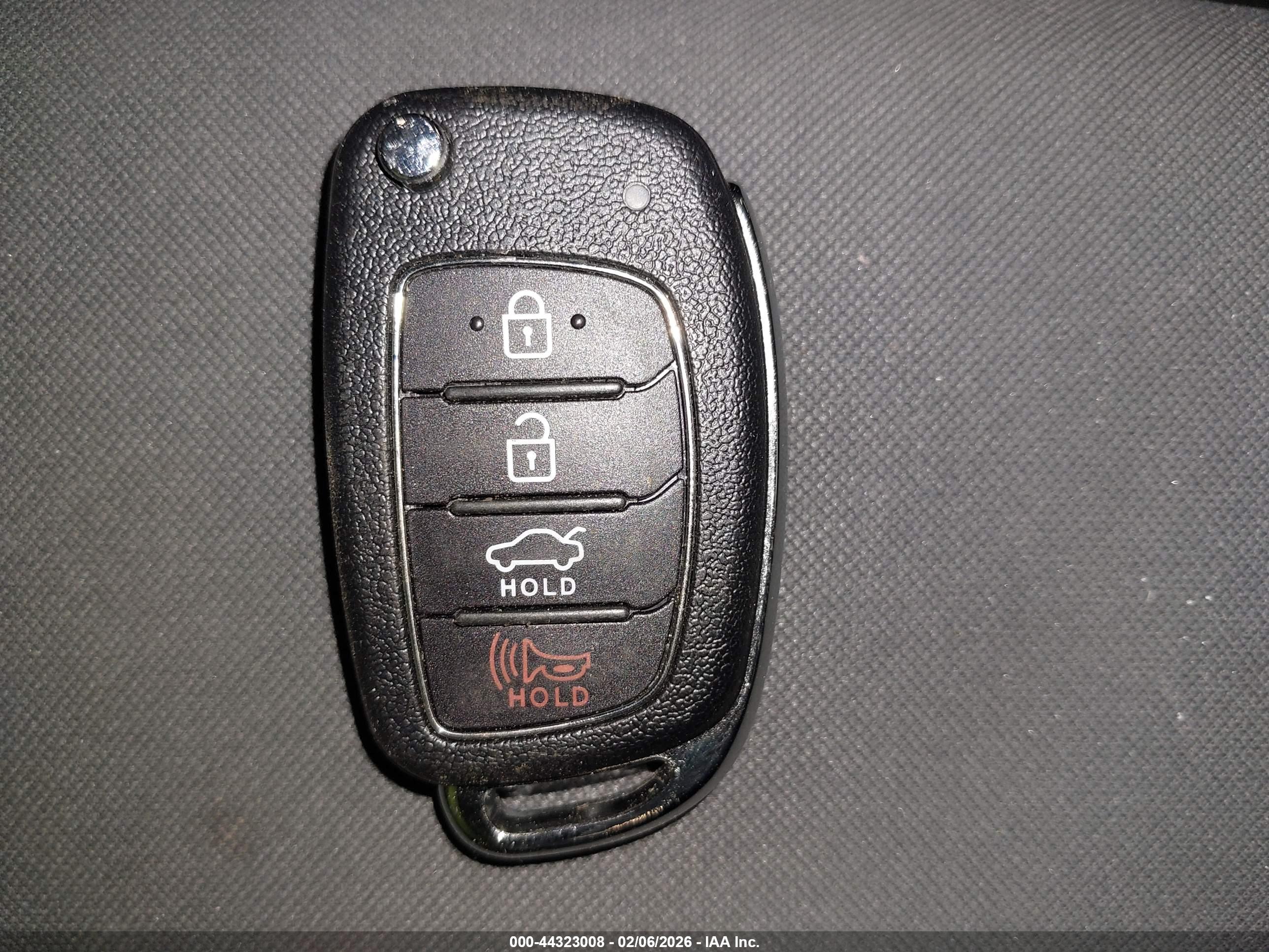 HYUNDAI SONATA image 11