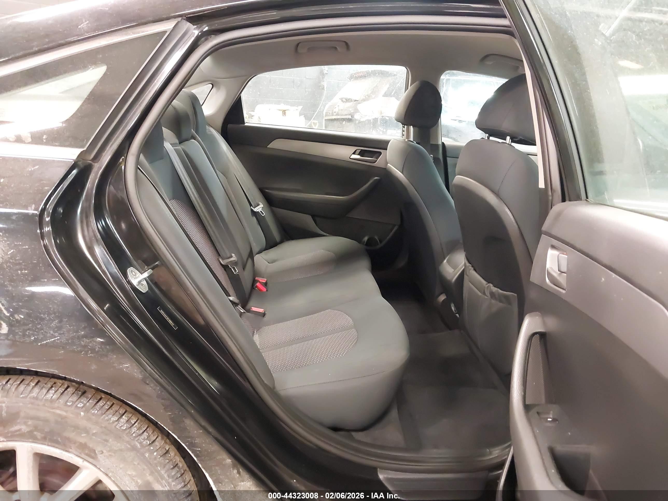 HYUNDAI SONATA image 8