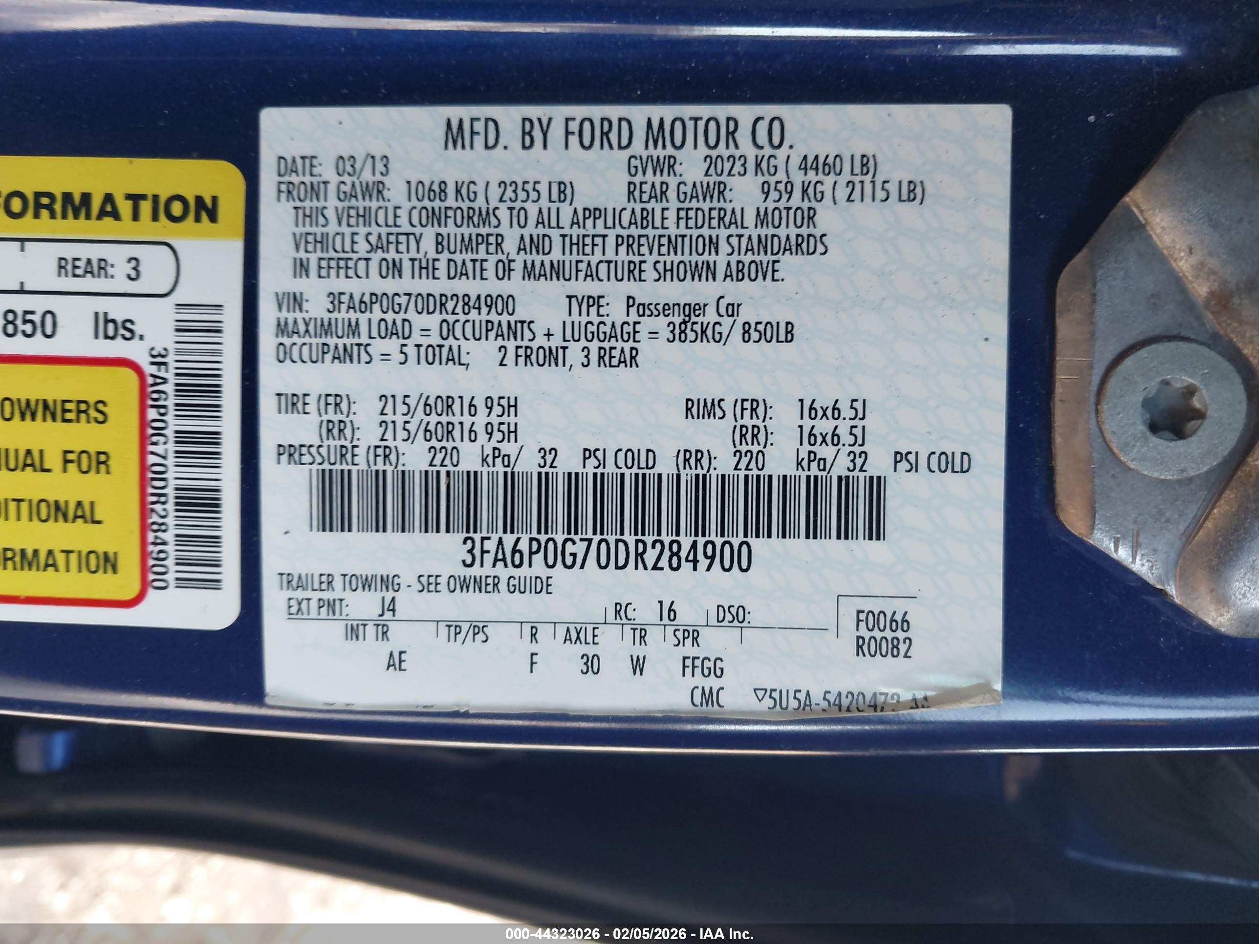 FORD FUSION image 9