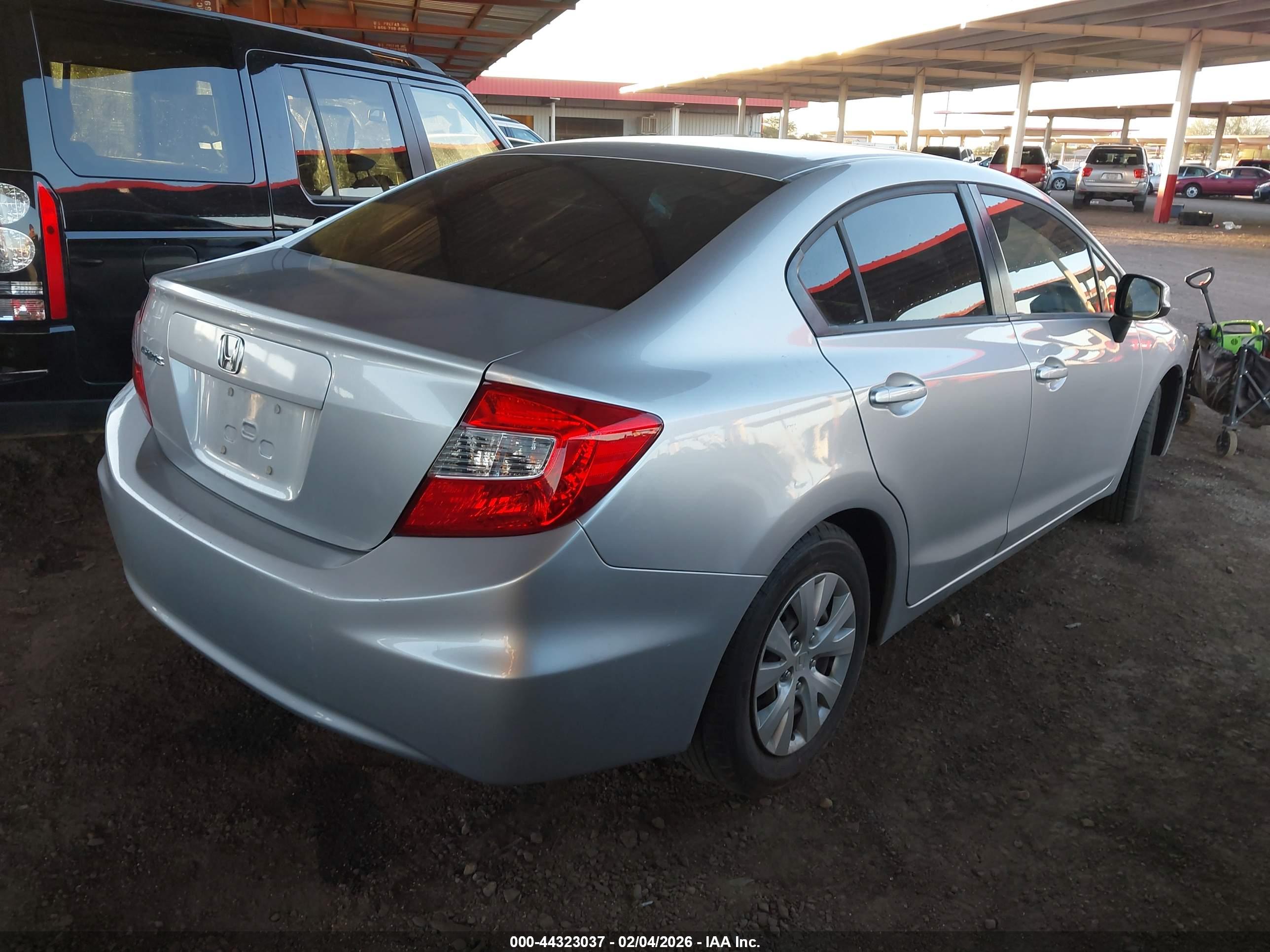 HONDA CIVIC image 4