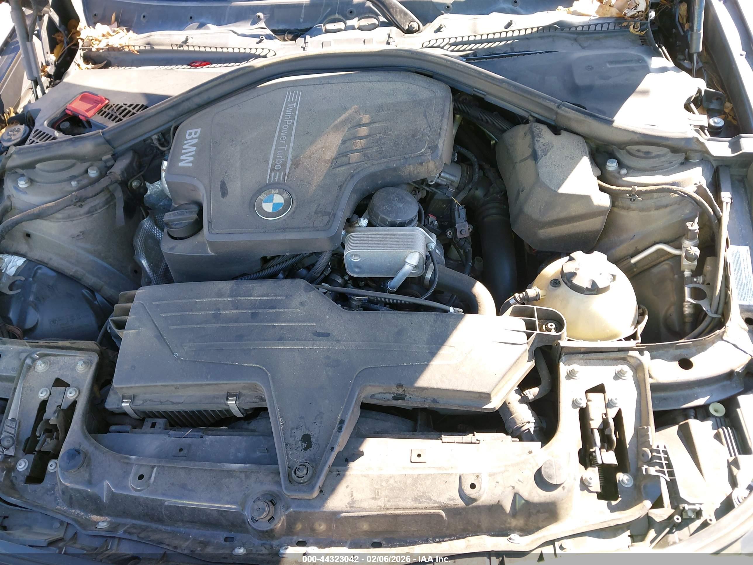 BMW 328I image 10