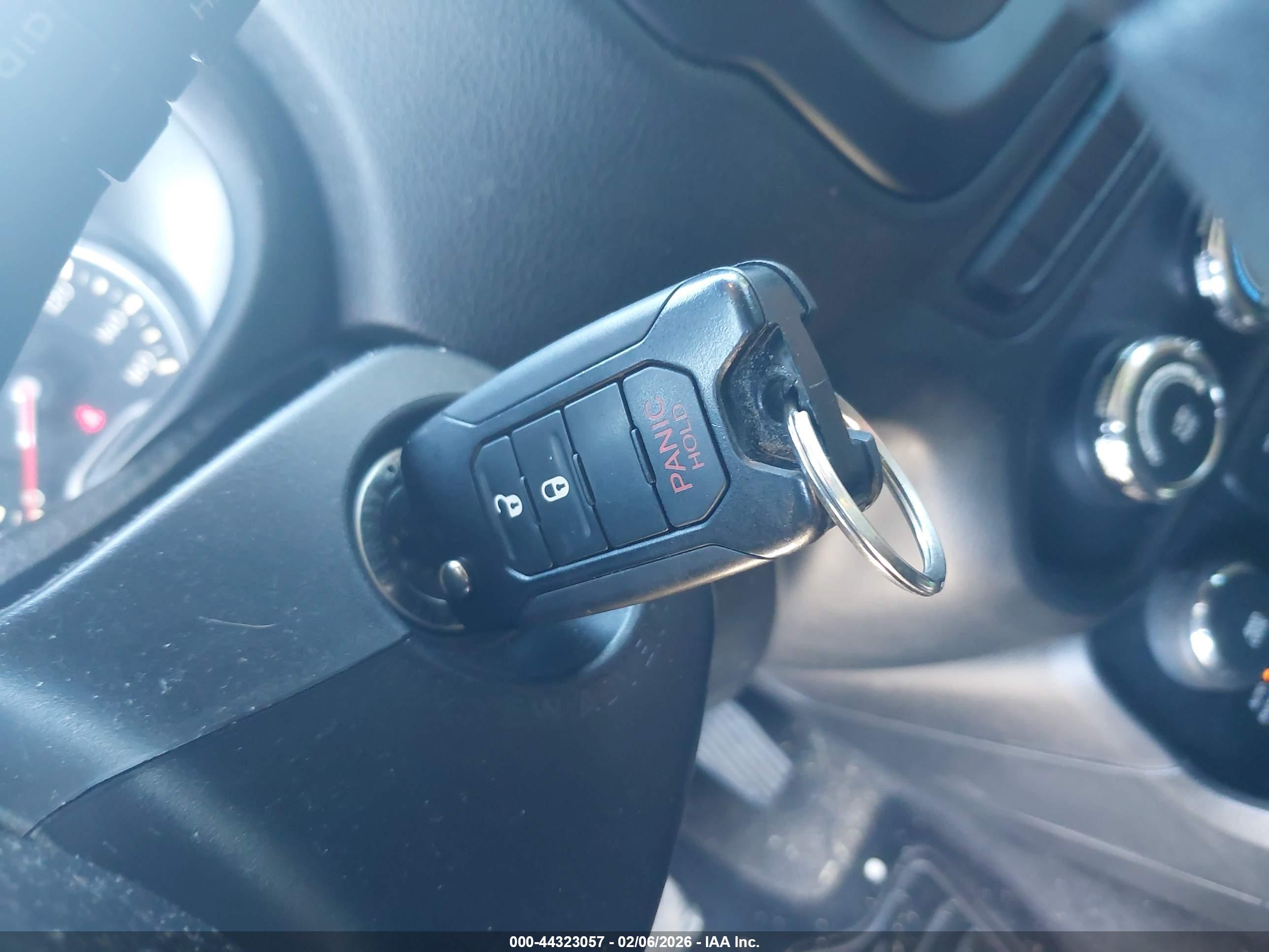 JEEP RENEGADE image 11