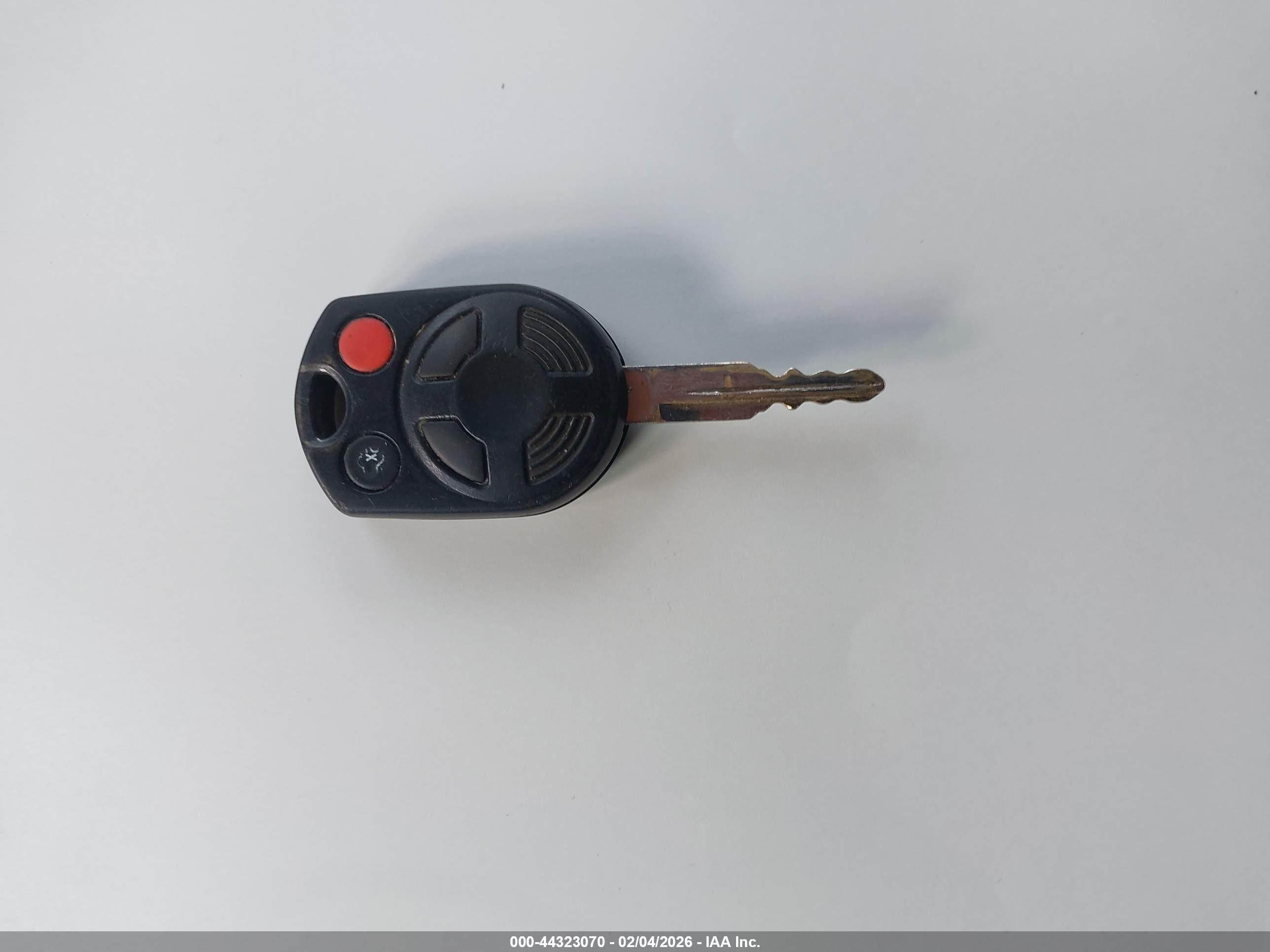 FORD ESCAPE image 11