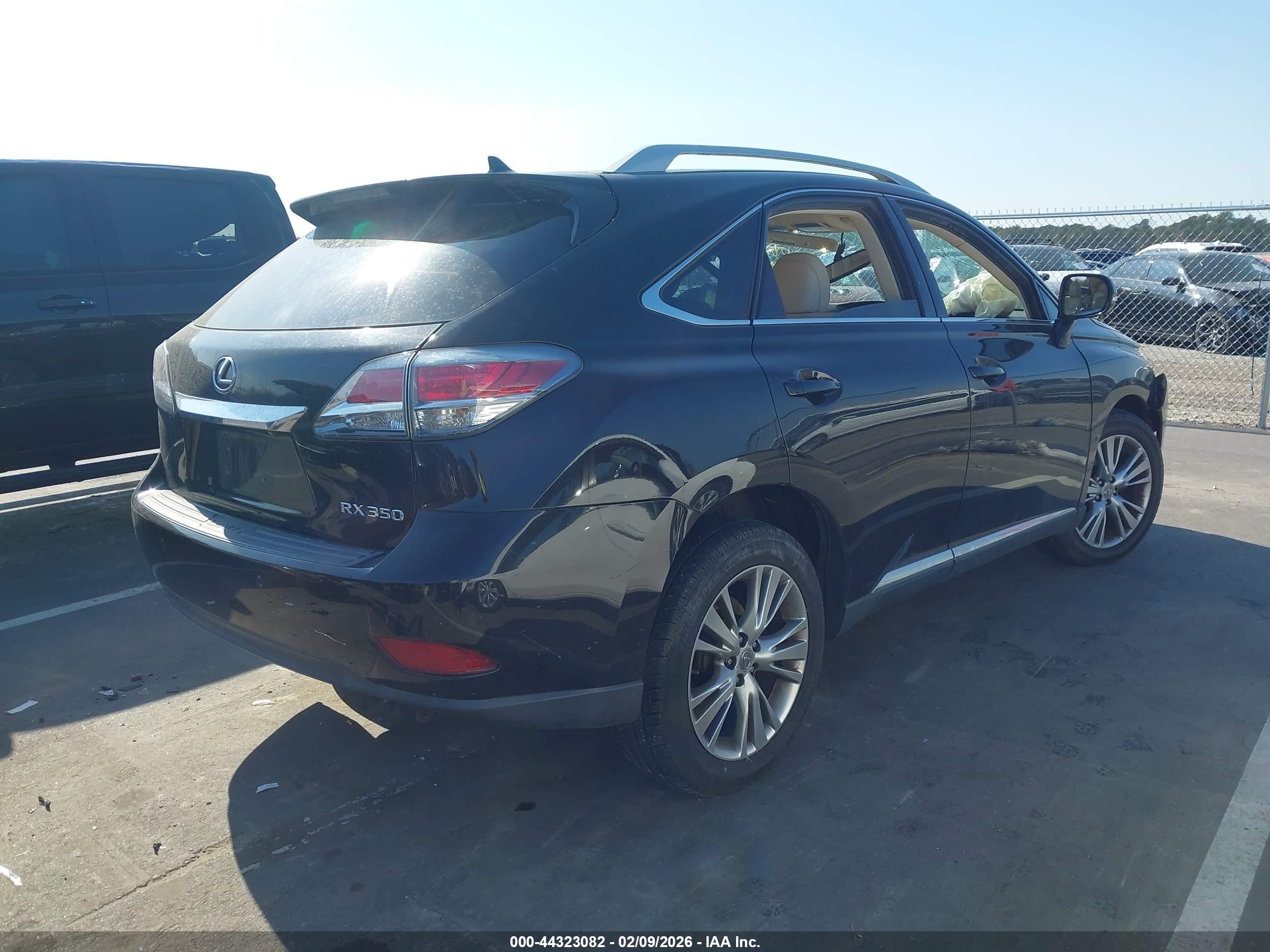 LEXUS RX image 4