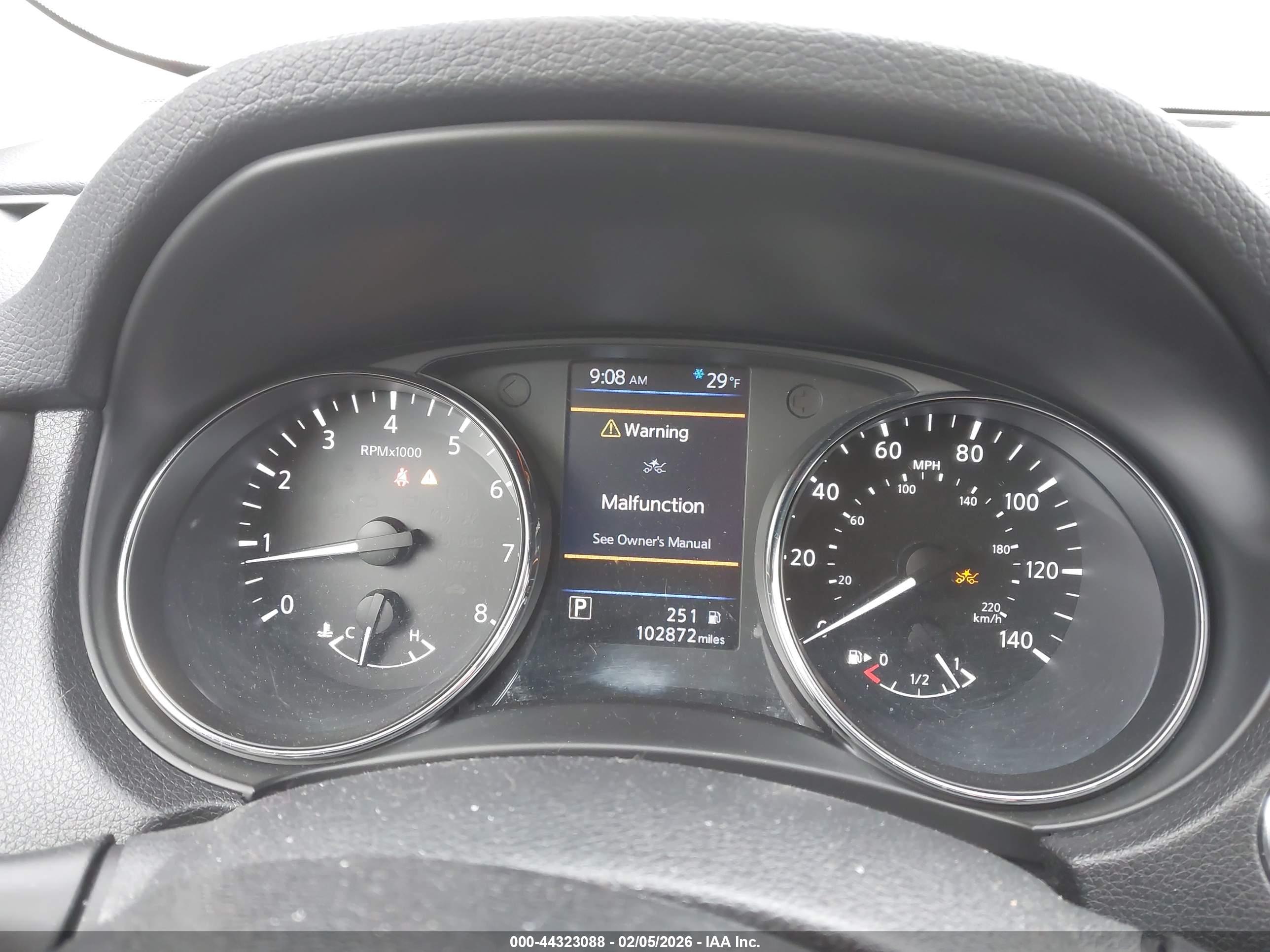 NISSAN ROGUE image 7