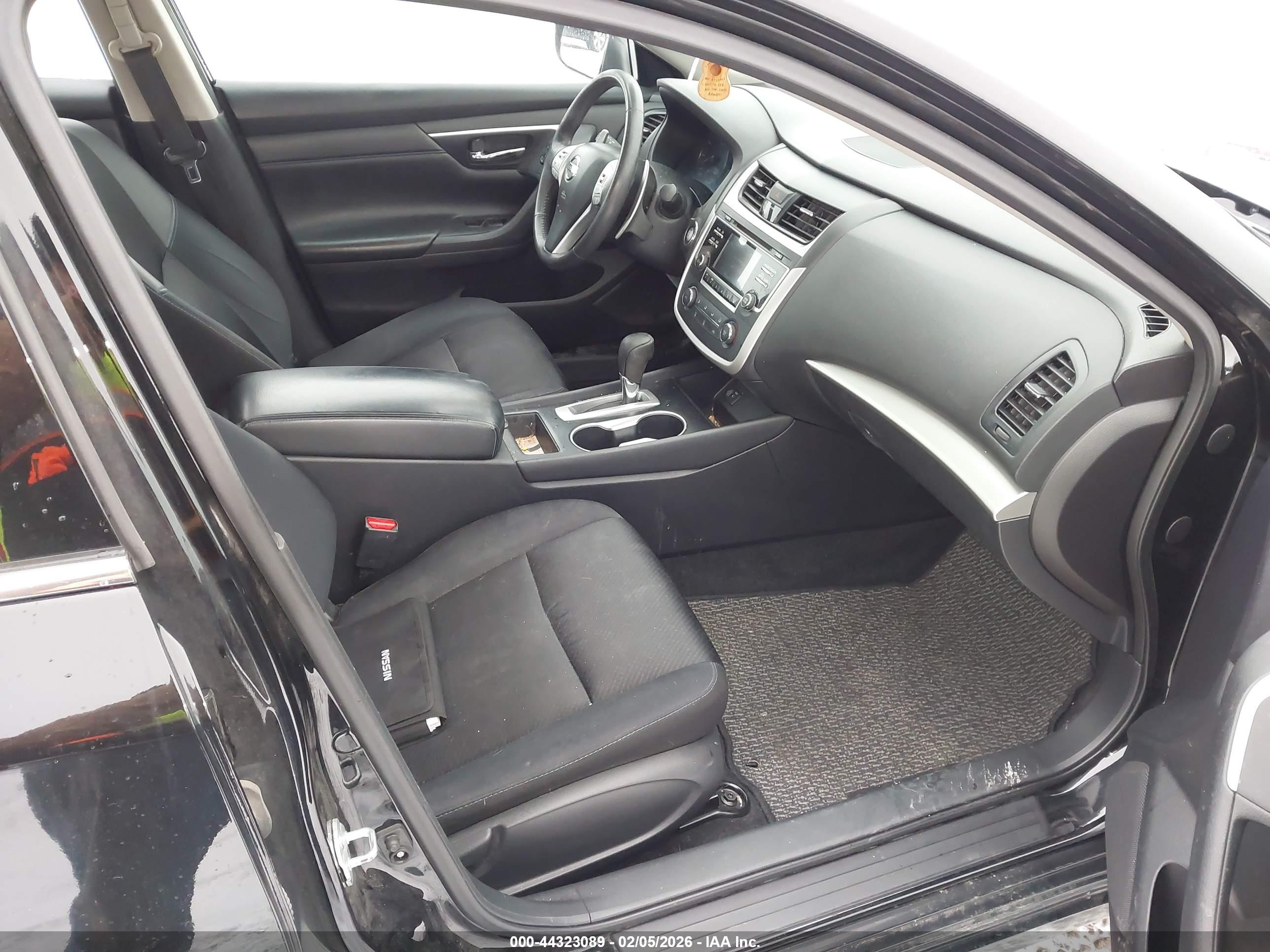NISSAN ALTIMA image 5