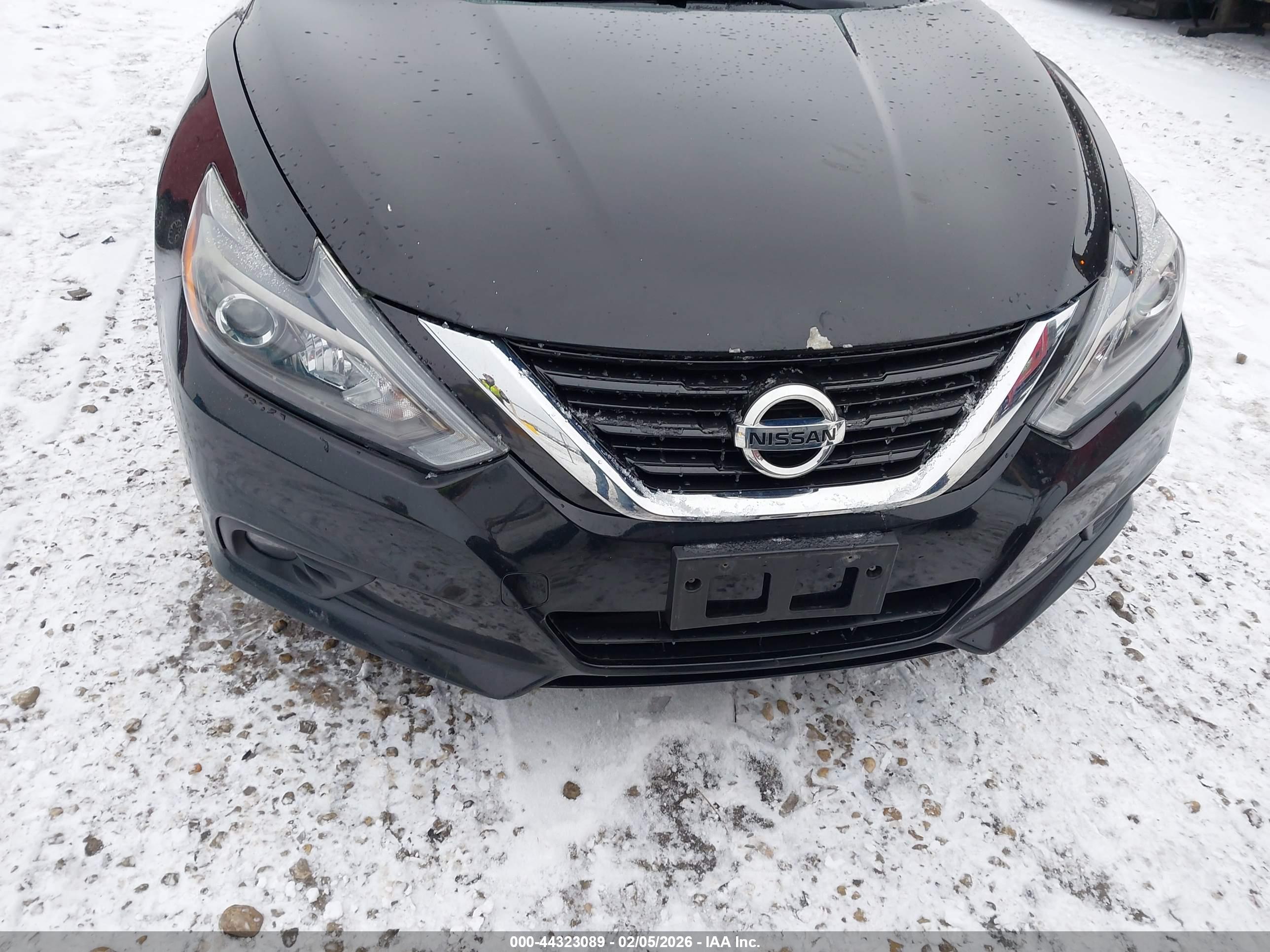 NISSAN ALTIMA image 6