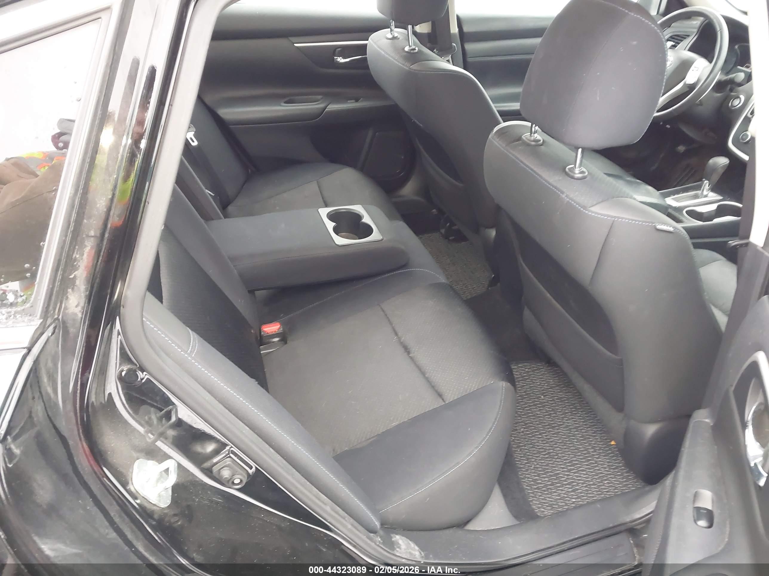 NISSAN ALTIMA image 8