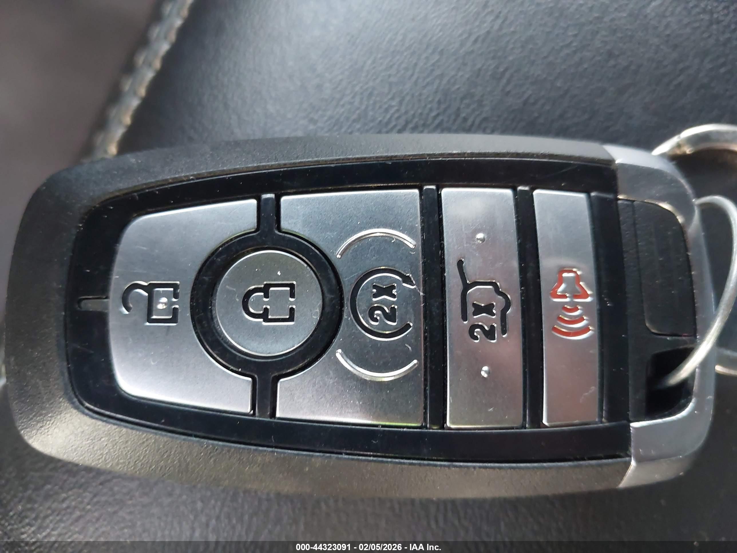 FORD EXPLORER image 11