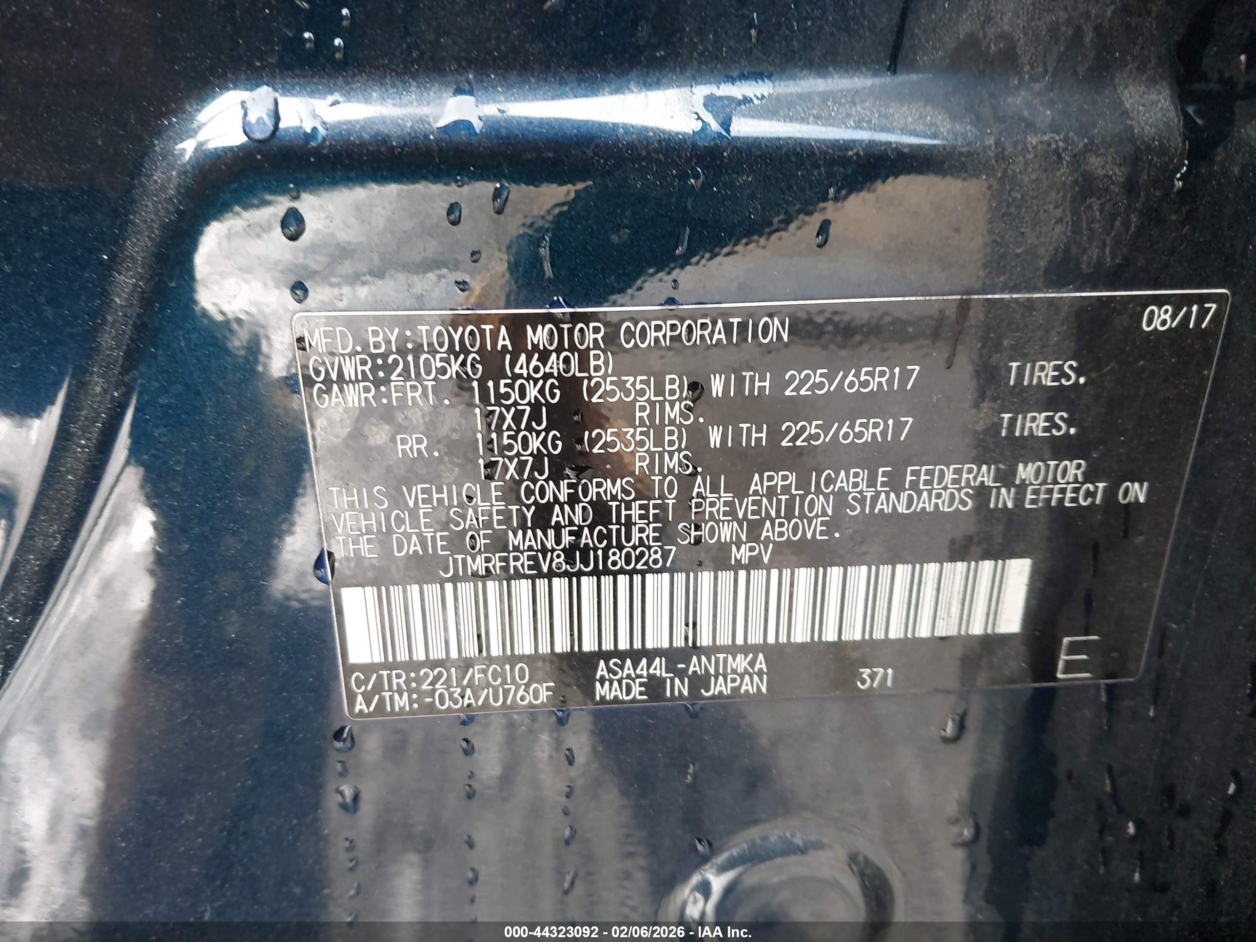 TOYOTA RAV4 image 9