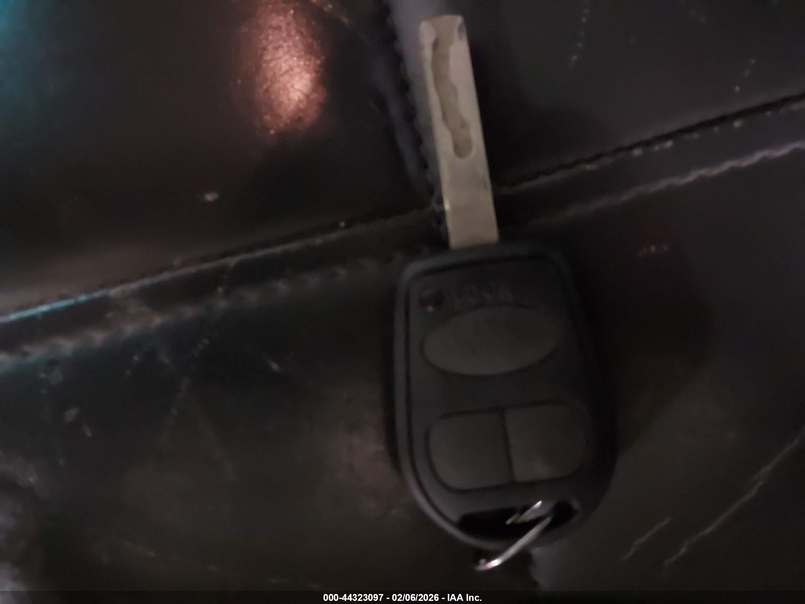 LAND ROVER image 11