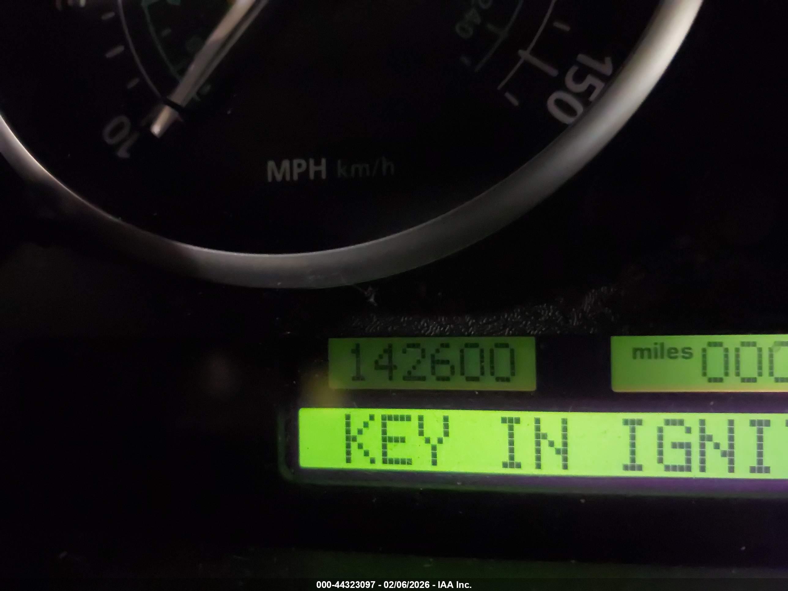 LAND ROVER image 7