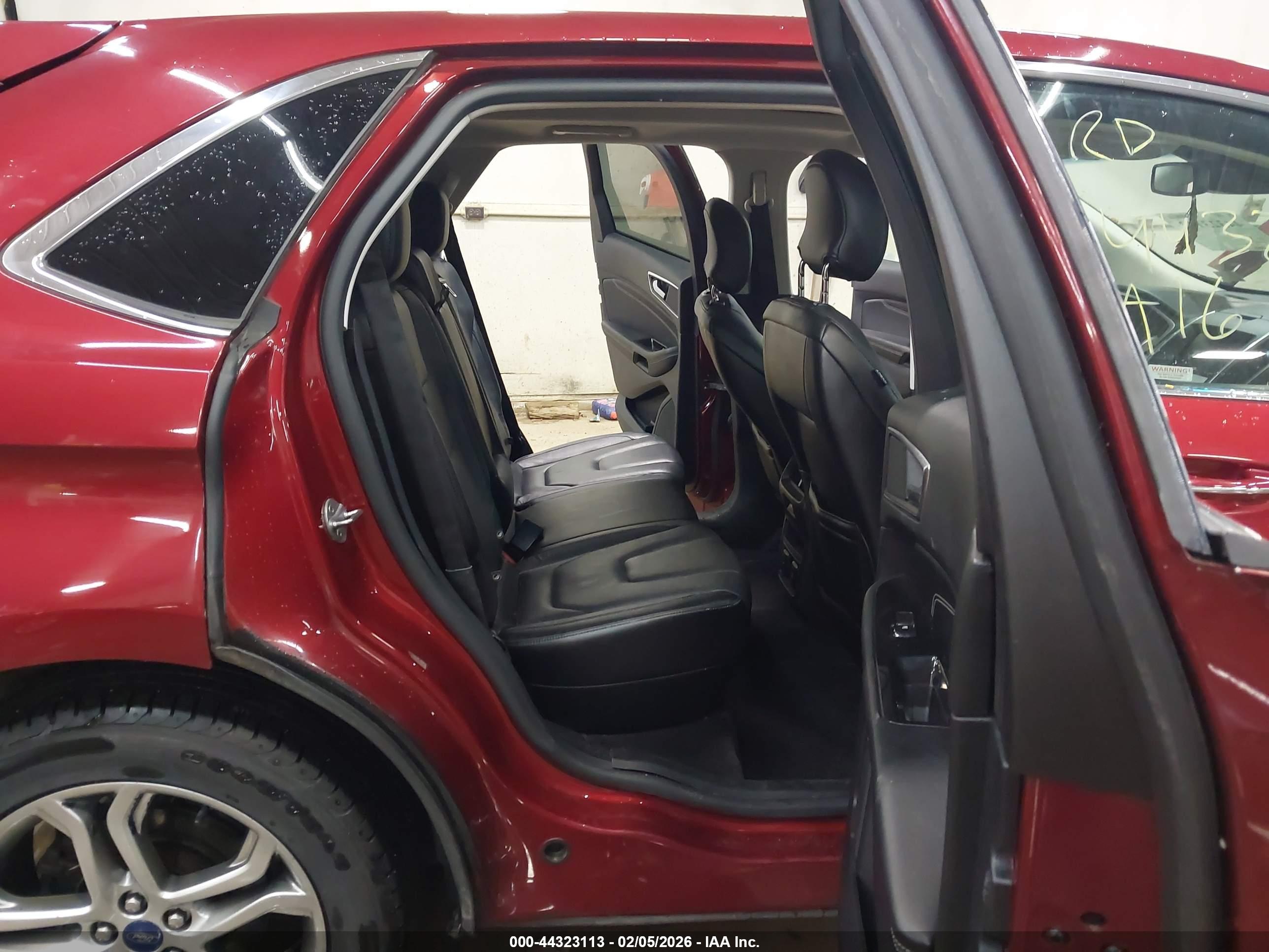 FORD EDGE image 8