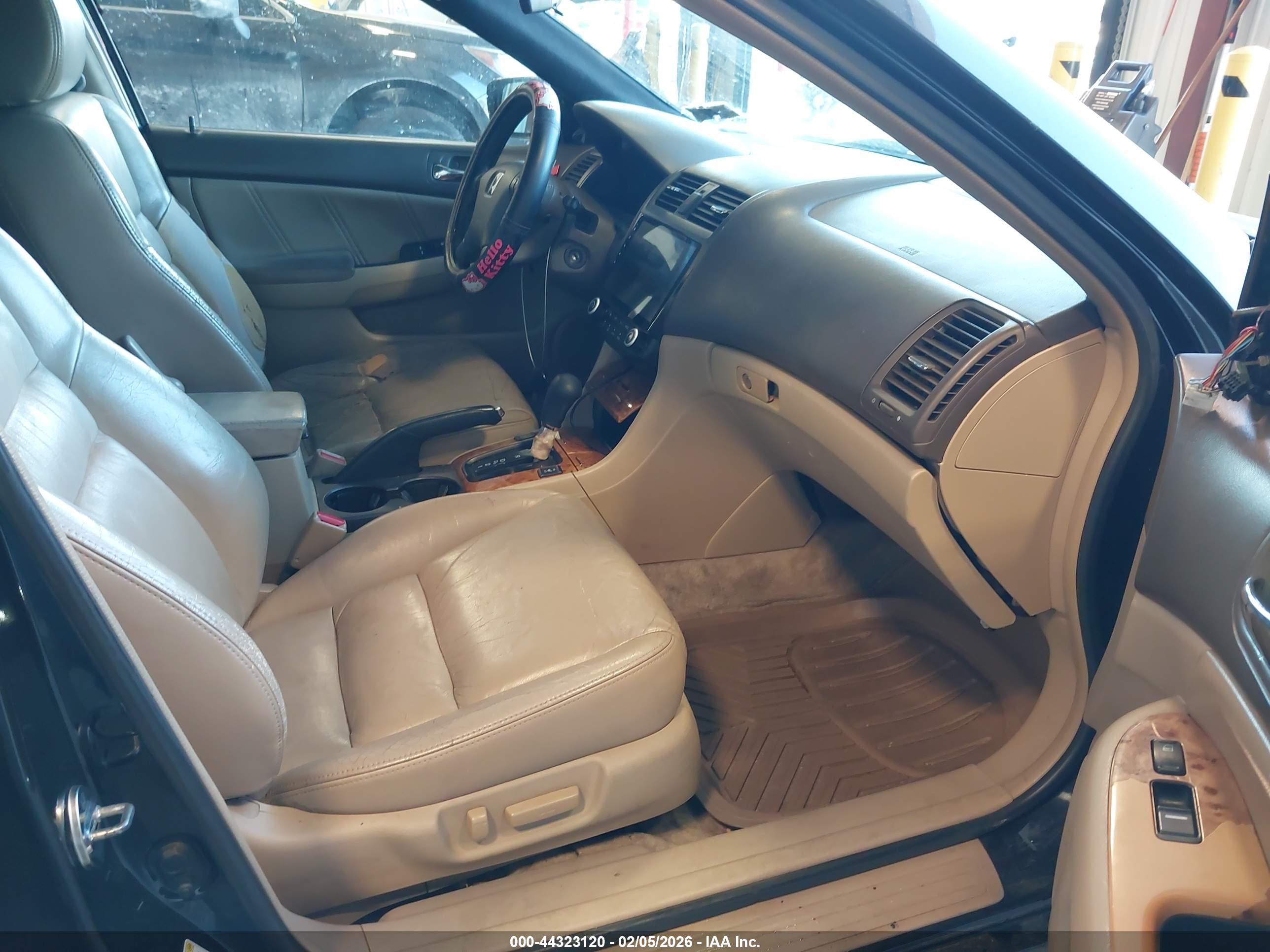 HONDA ACCORD image 5
