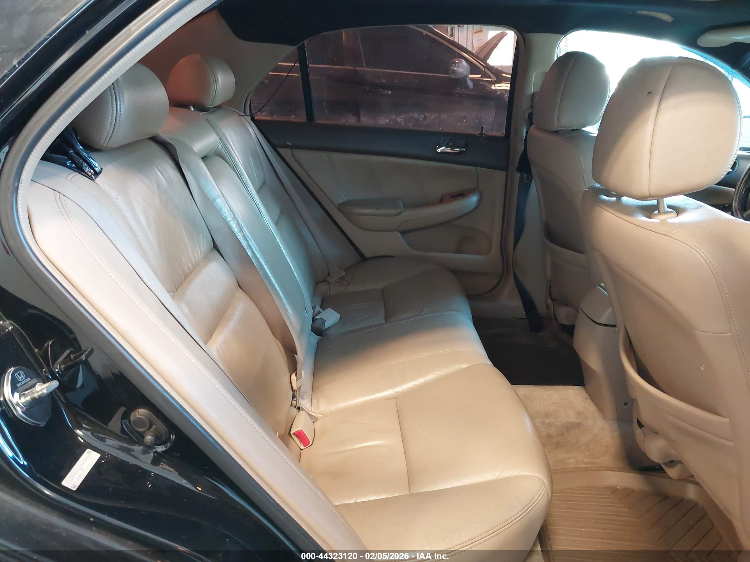 HONDA ACCORD image 8