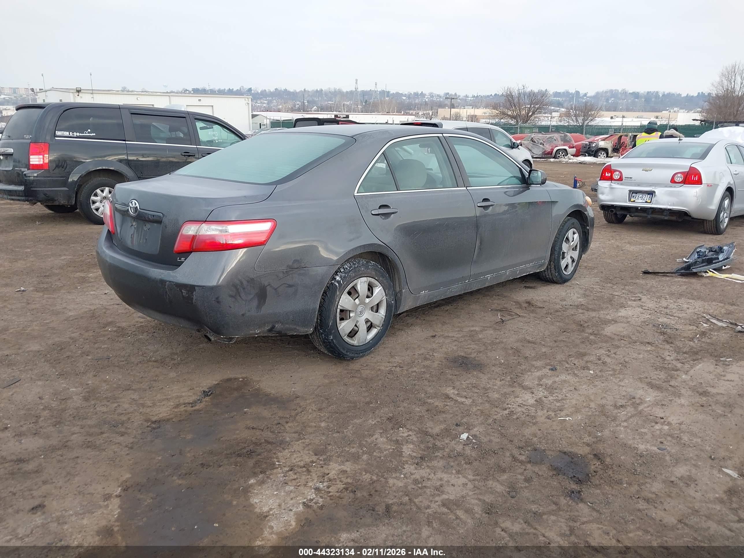 TOYOTA CAMRY image 4