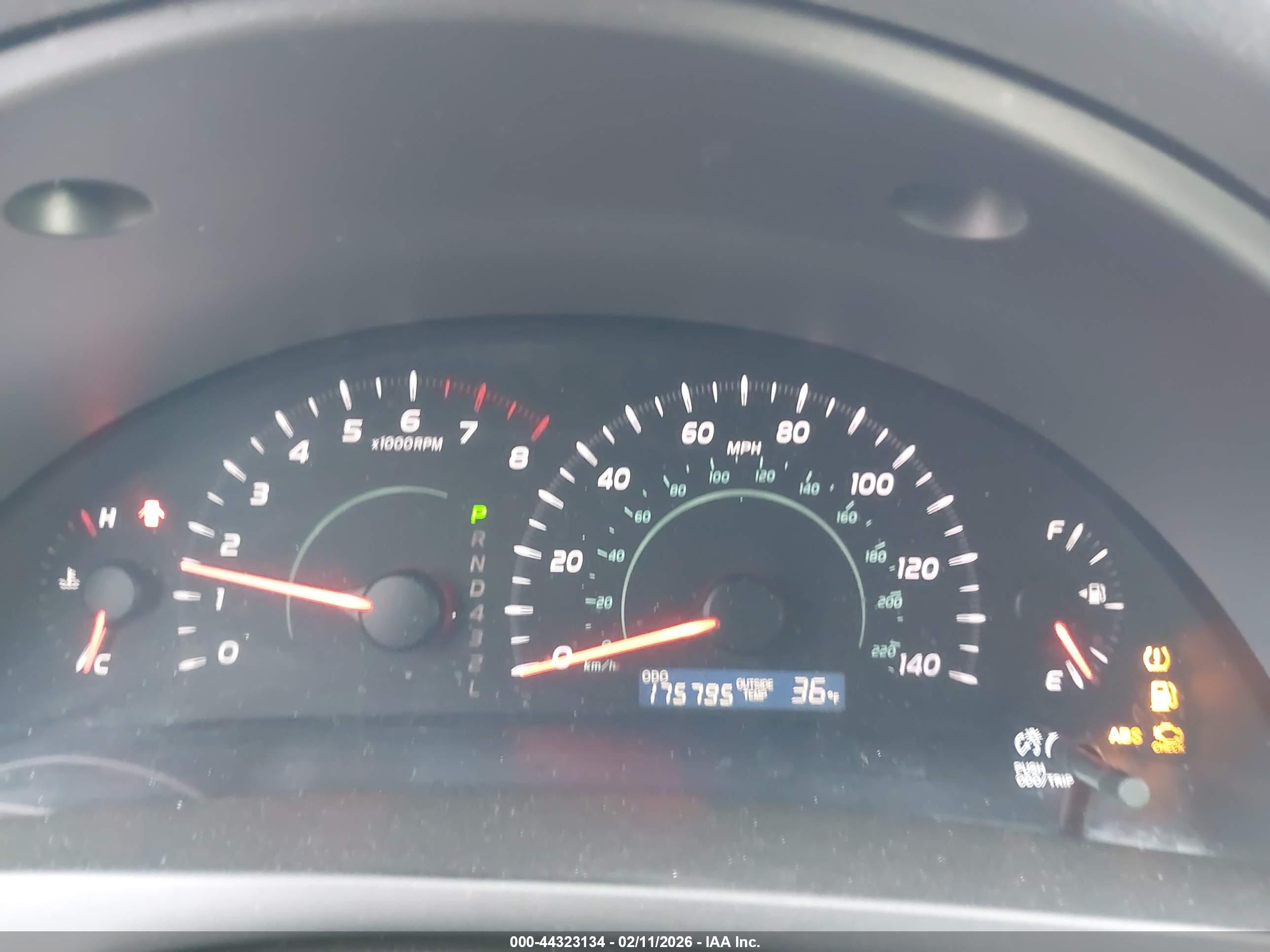 TOYOTA CAMRY image 7