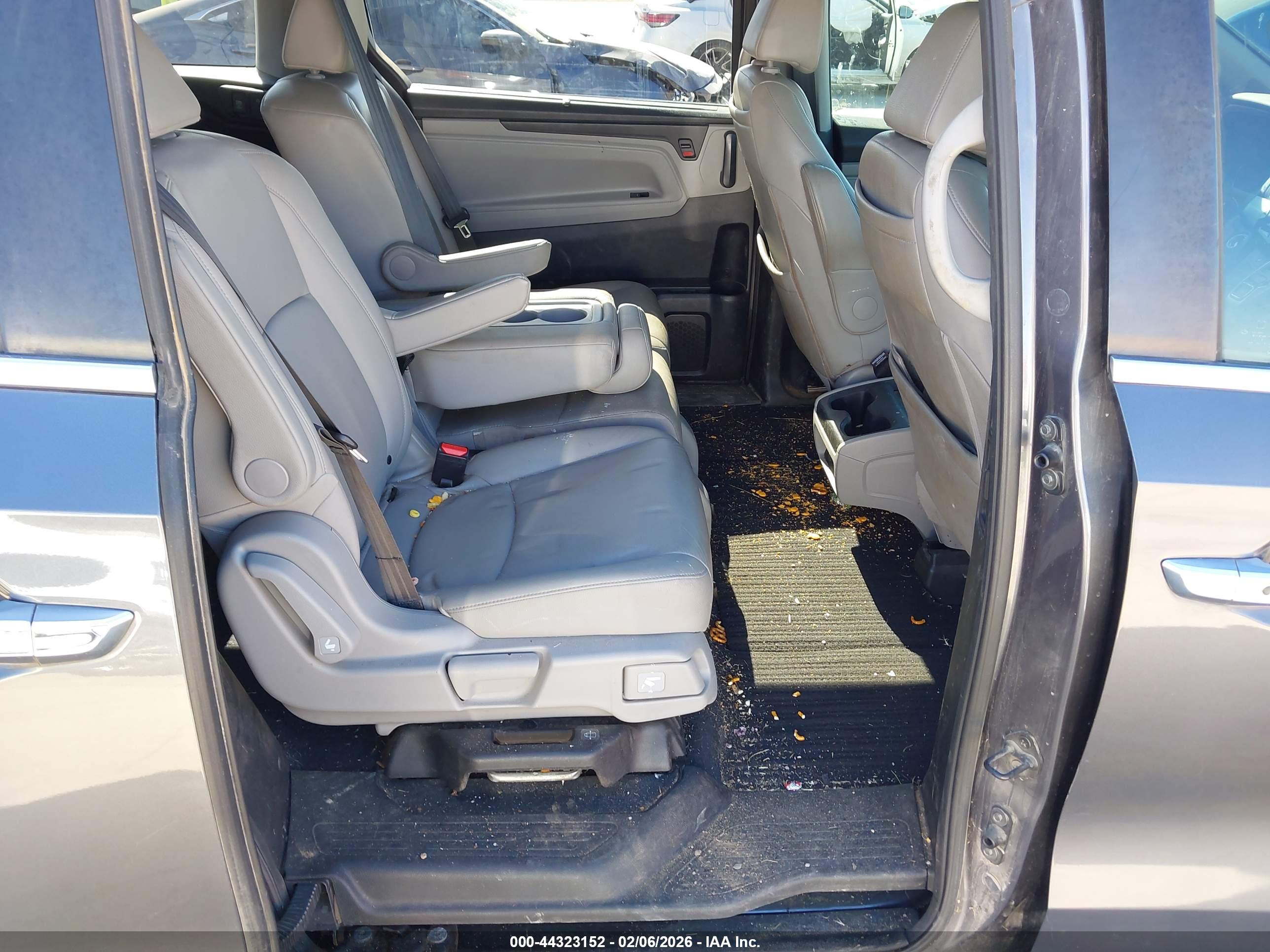 HONDA ODYSSEY image 8