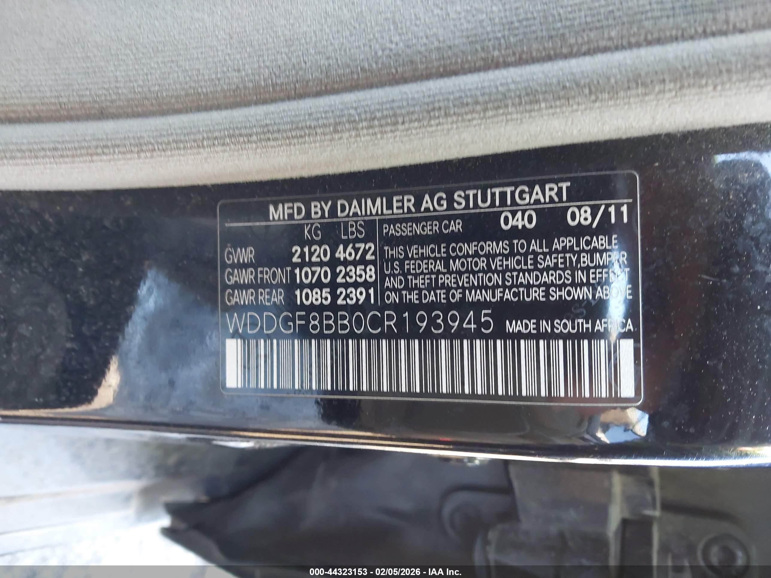 MERCEDES-BENZ C image 9