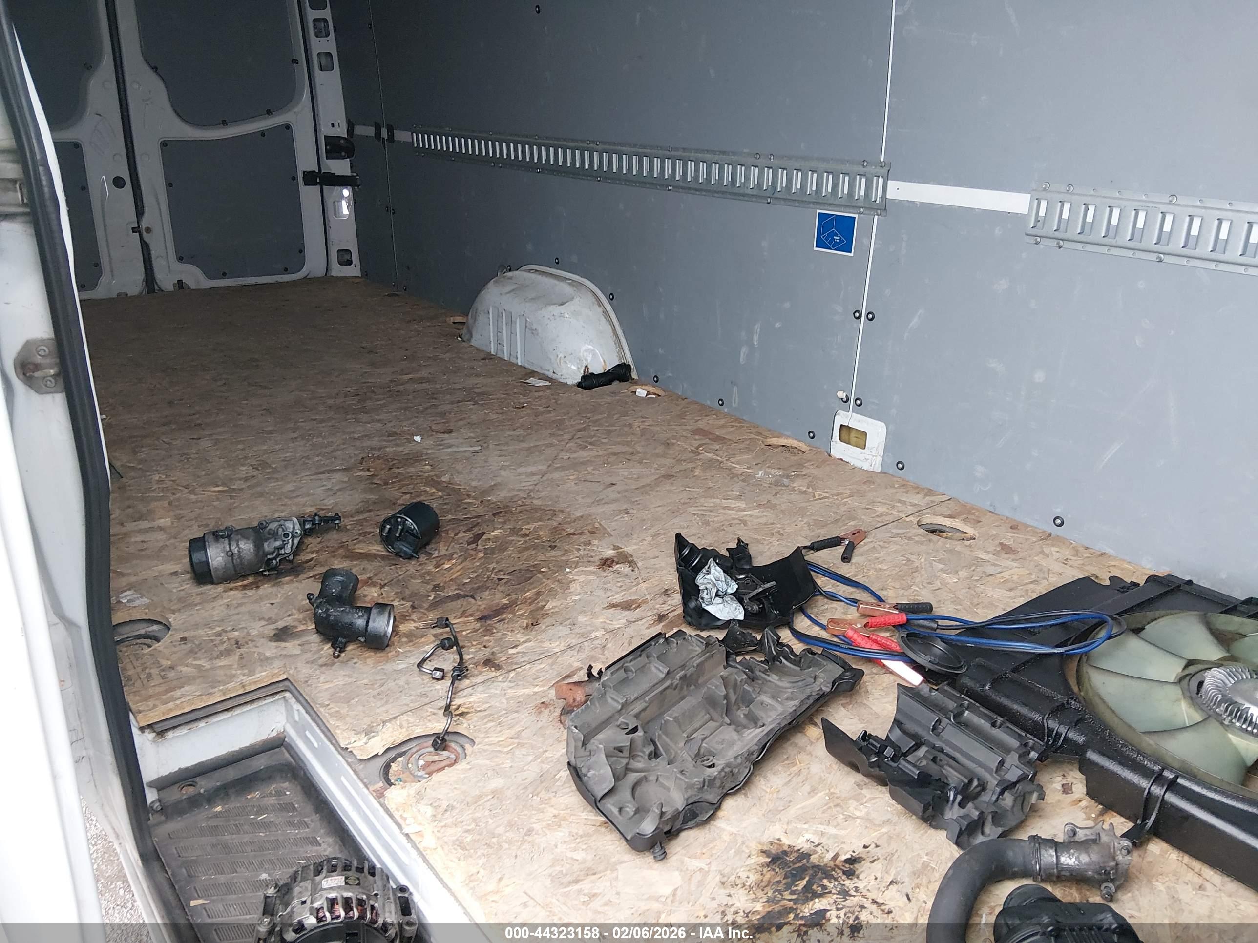 MERCEDES-BENZ SPRINTER image 8