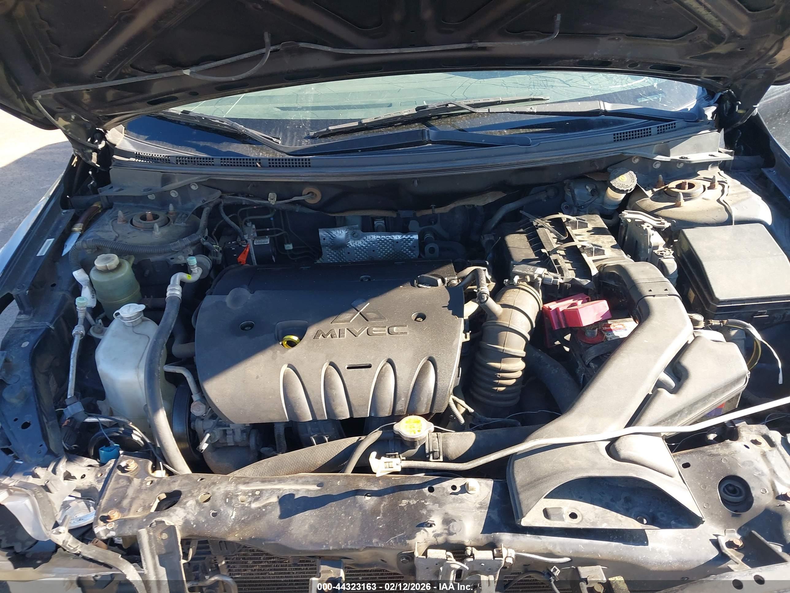 MITSUBISHI LANCER image 10