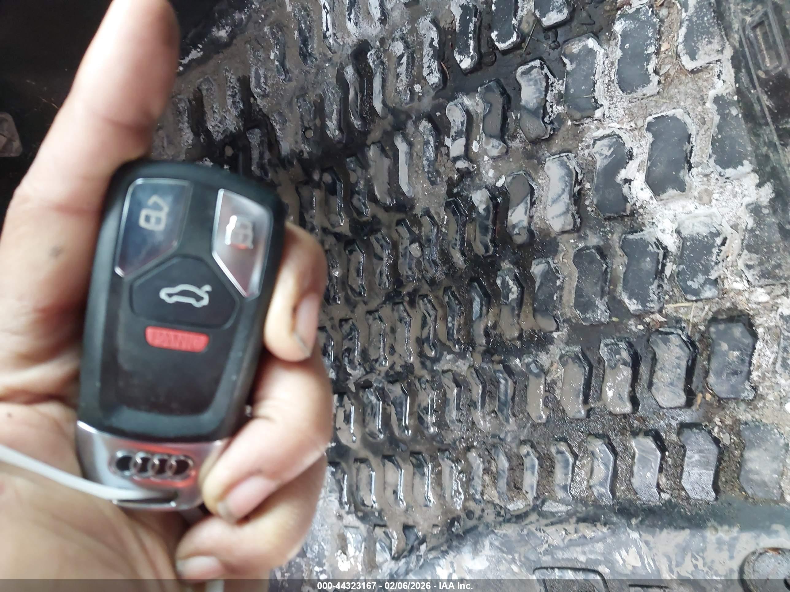 AUDI Q7 image 11