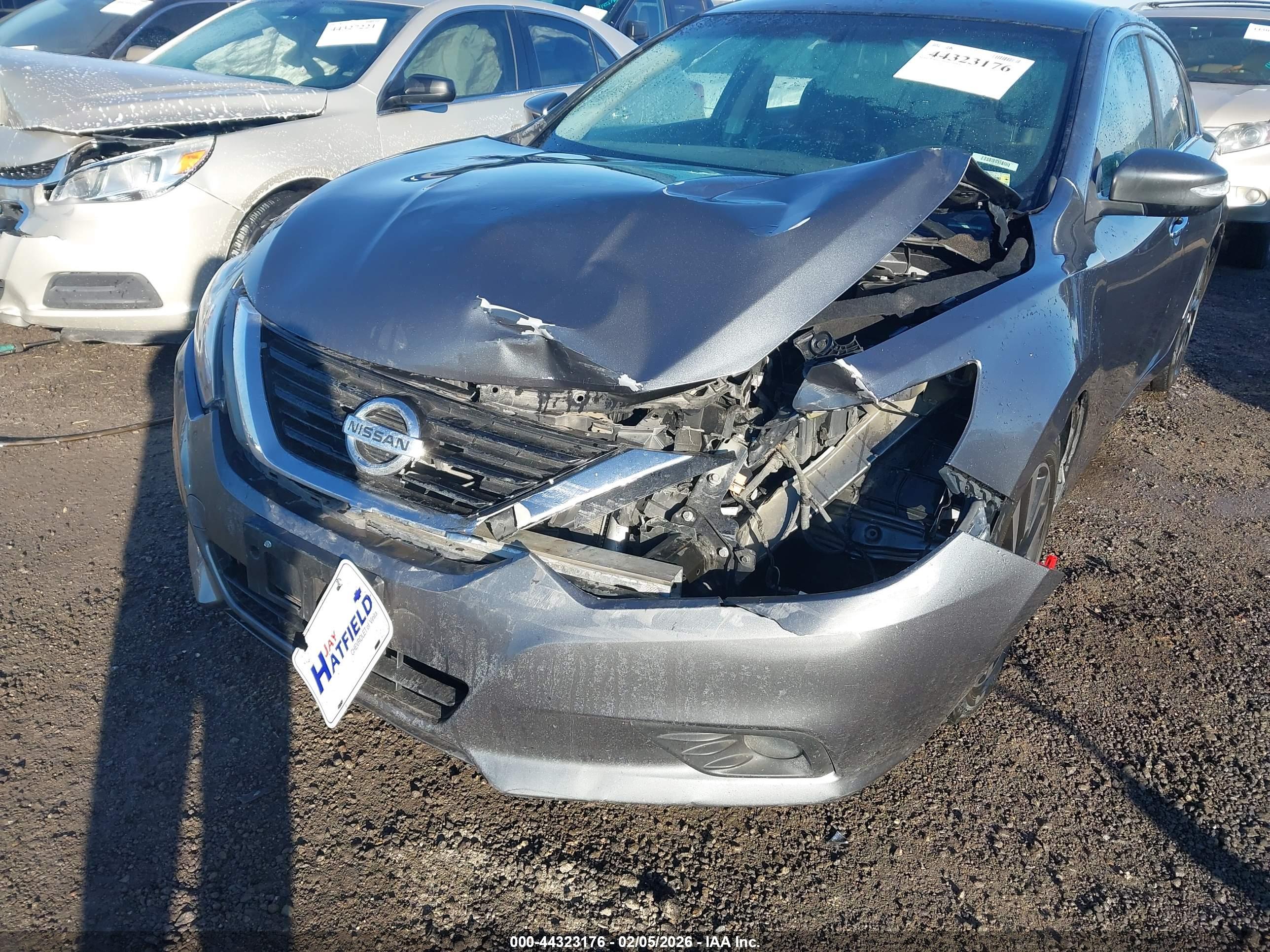 NISSAN ALTIMA image 6