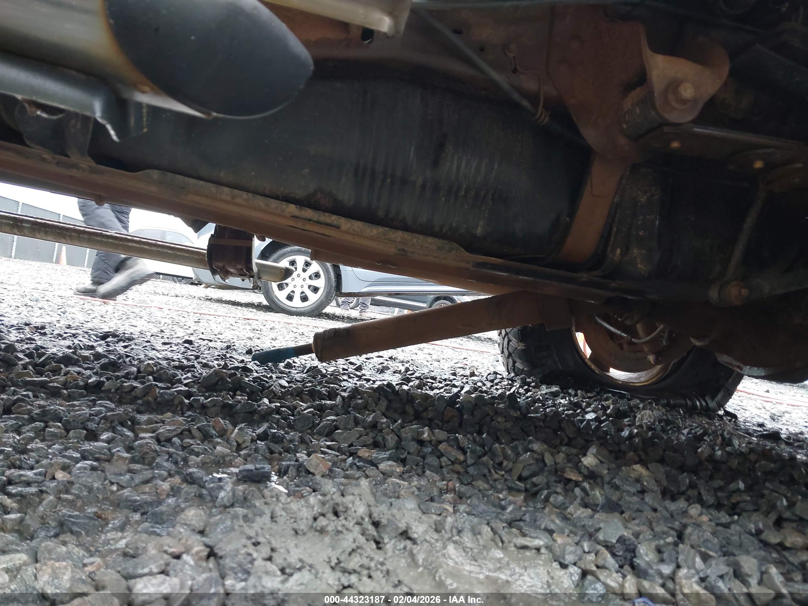 FORD F-250 image 6