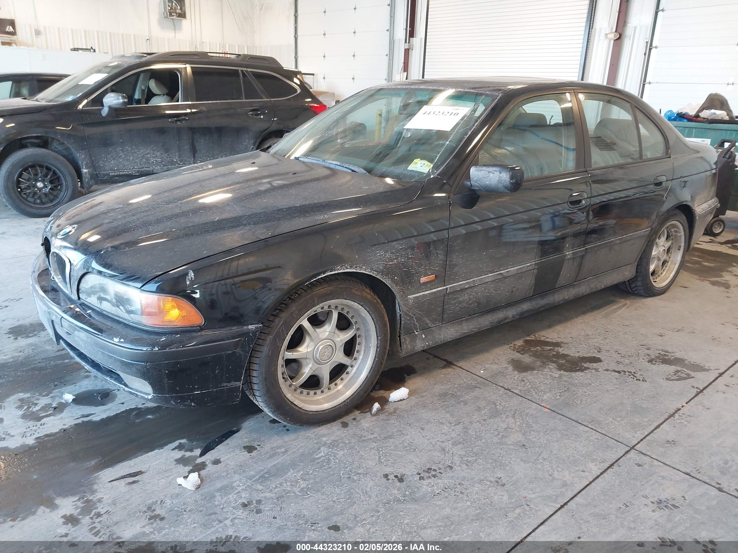 BMW 540IA image 2