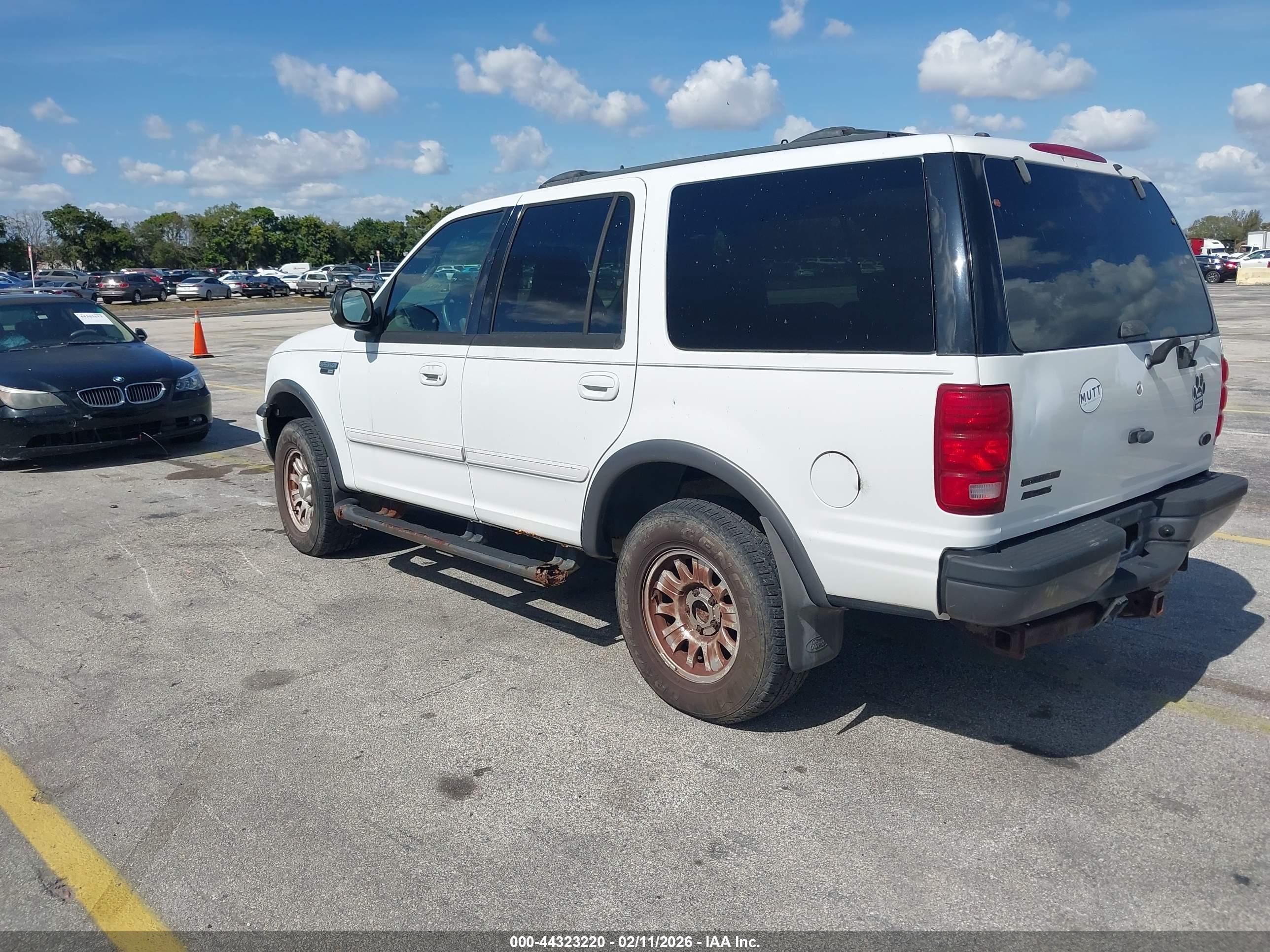 FORD EXPEDITION image 3